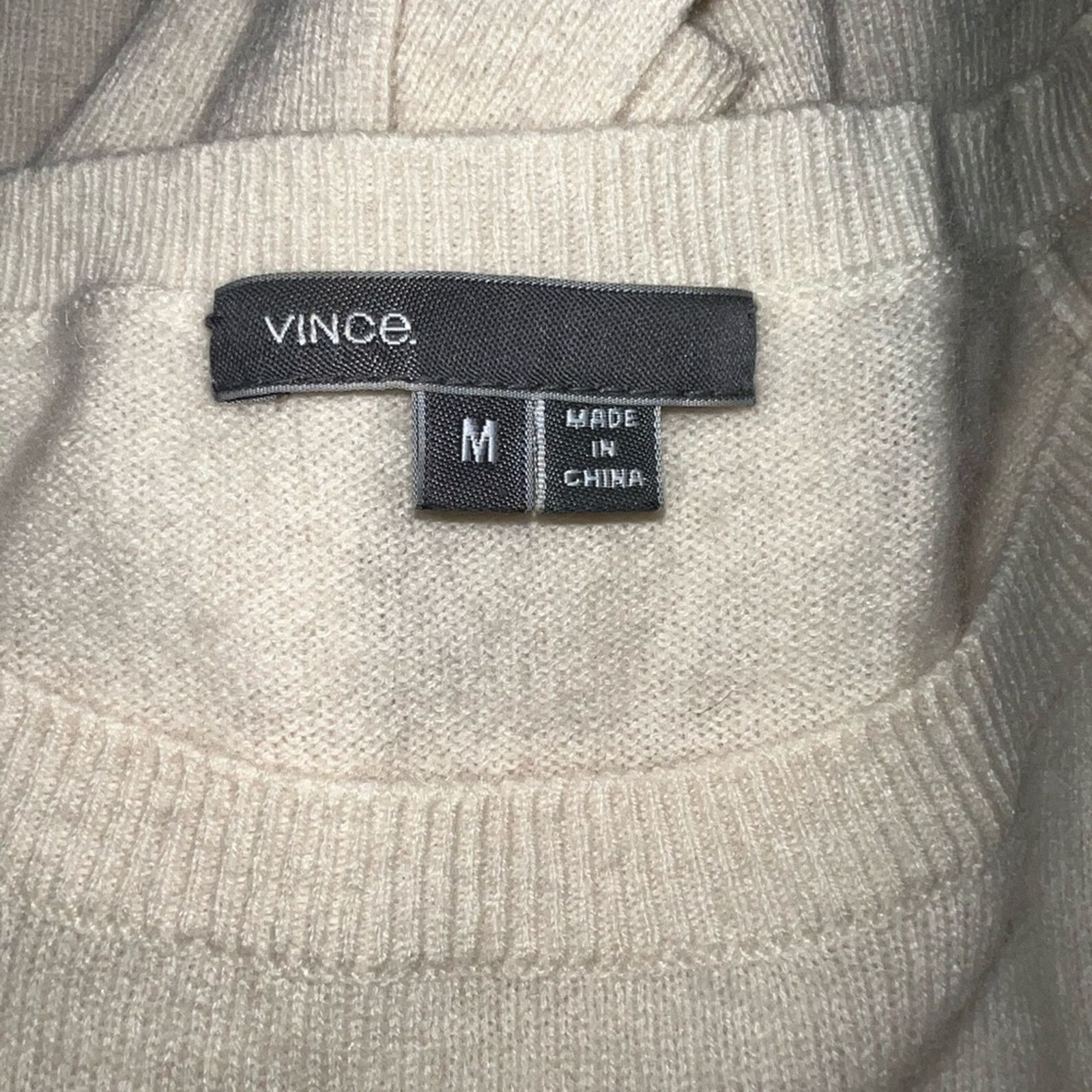 Vince Soft & Cozy Vince. Cashmere Sweater! Size M / US 6-8 / IT 42-44 - 5 Thumbnail