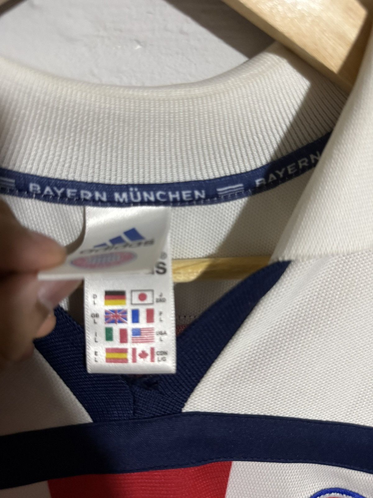 Adidas BAYERN MUNICH JERSEY Size US L / EU 52-54 / 3 - 5 Thumbnail