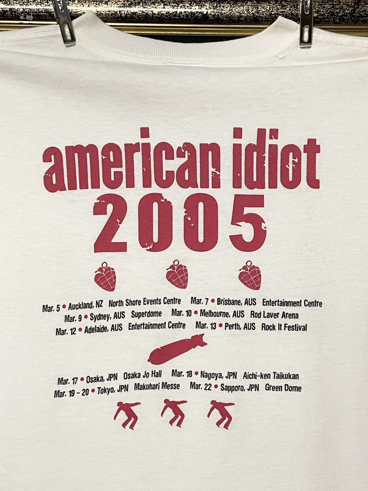 Vintage Vintage Greenday American Idiot Tour 2005 Cropped Tshirt Size US S / EU 44-46 / 1 - 11 Thumbnail