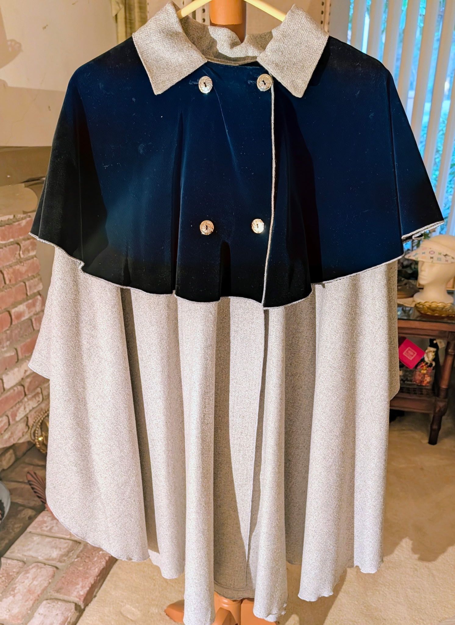 Other RARE Vintage Betmar NY Velvet & Wool Cape Size ONE SIZE - 1 Thumbnail