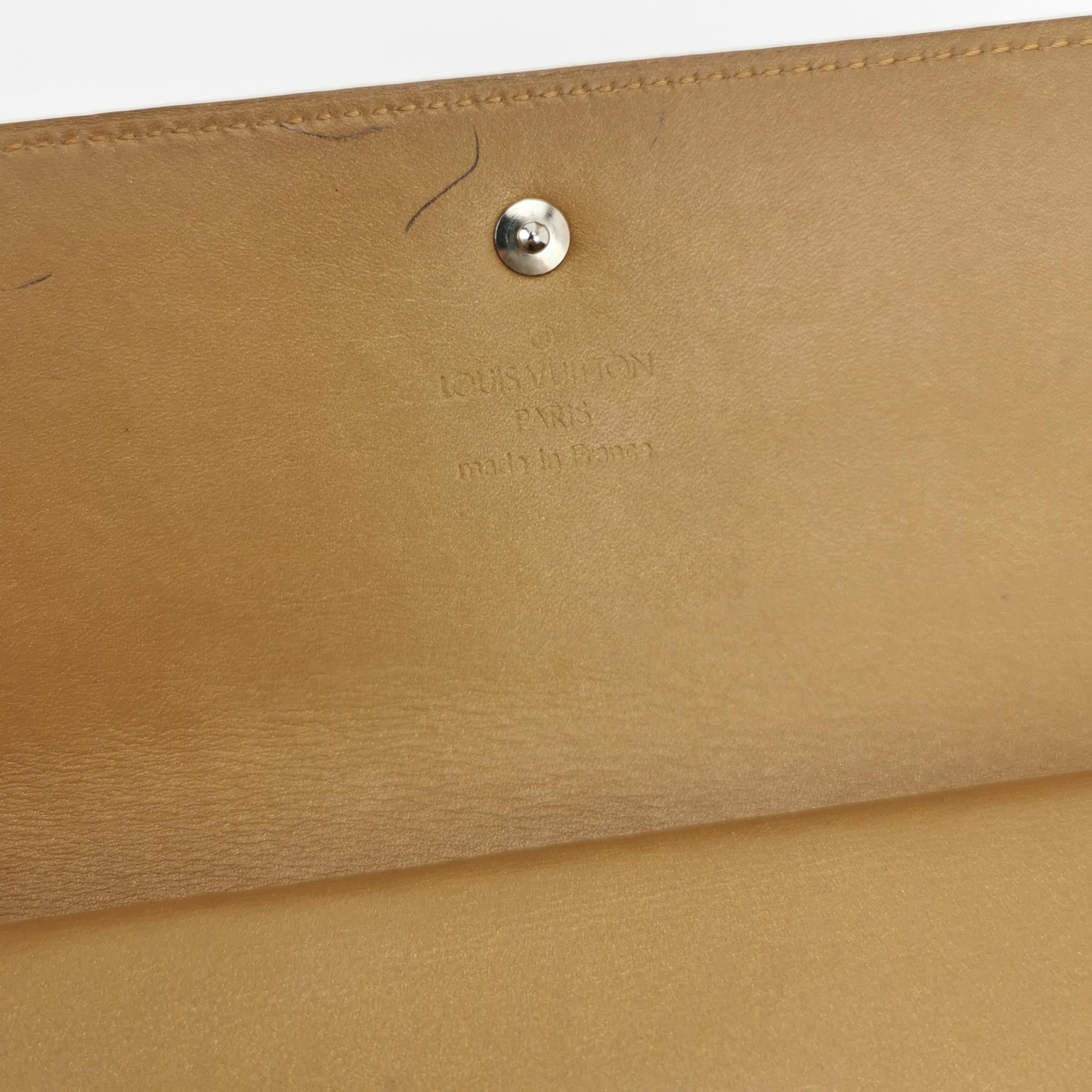 Louis Vuitton Louis Vuitton (LV) Cowhide embossed monogram snap wallet -y Size ONE SIZE - 1 Thumbnail