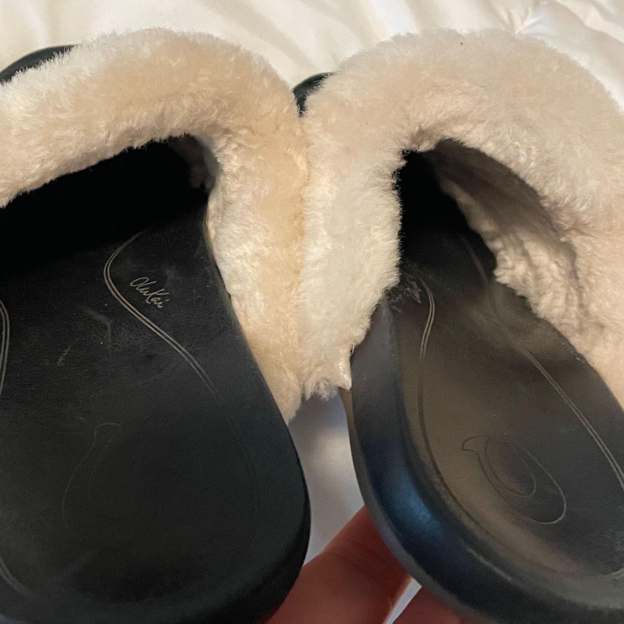 Olukai Olukai Womens Loma Hulu Shearling-Lined Leather Soles Slippe Size US 7 / IT 37 - 3 Thumbnail
