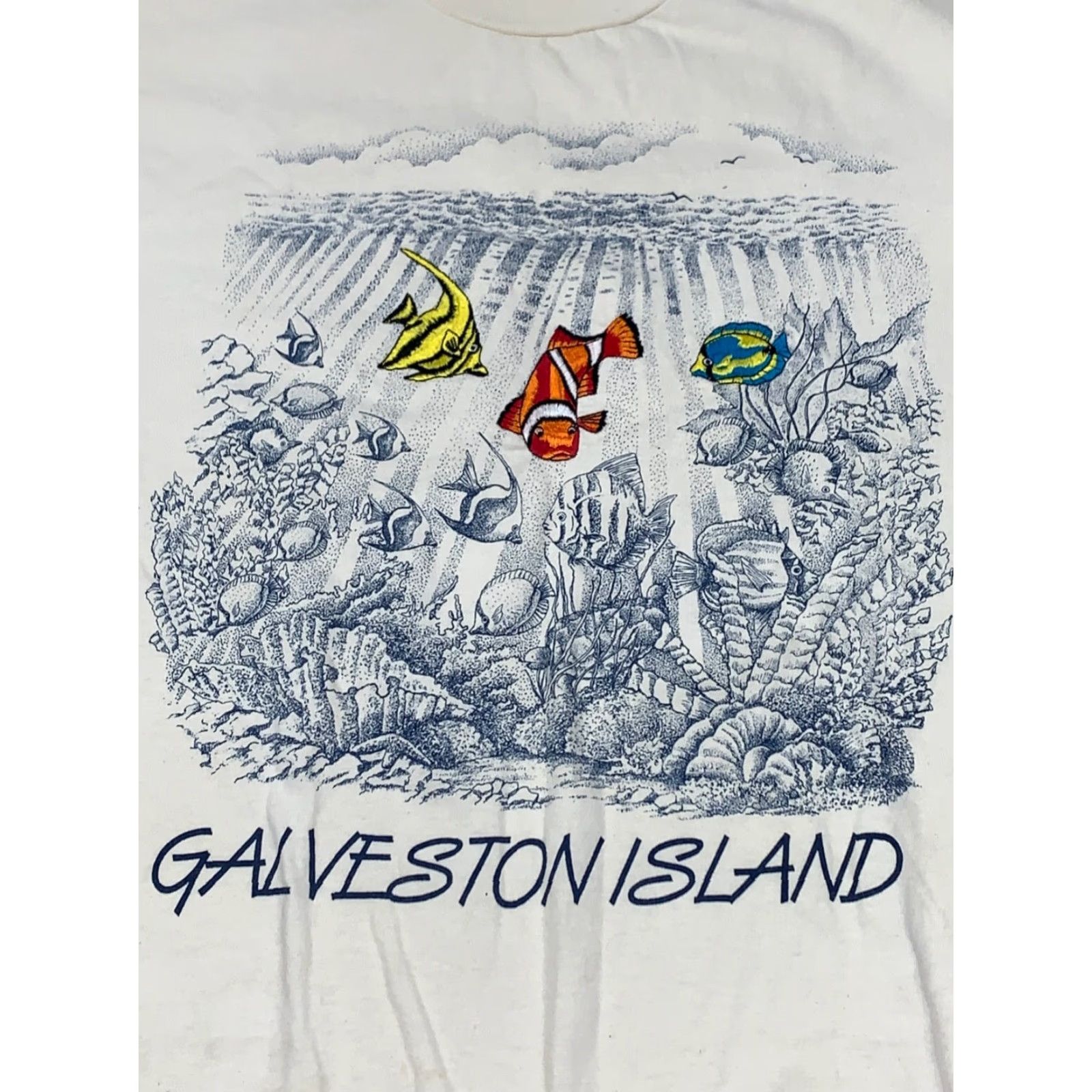 Jerzees VINTAGE Galveston Island T Shirt L White Embroidered Fish 4828 Mens Size US L / EU 52-54 / 3 - 2 Thumbnail