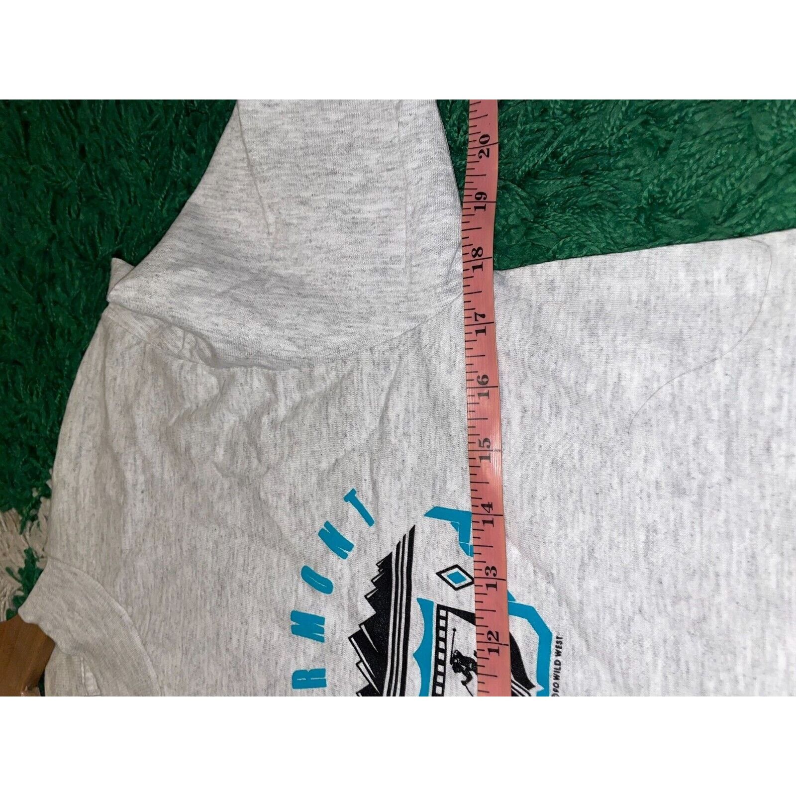 Vintage Vintage Vermont Ski Shirt Skiing Gray Tee 90s VTG Medium Size US M / EU 48-50 / 2 - 8 Thumbnail