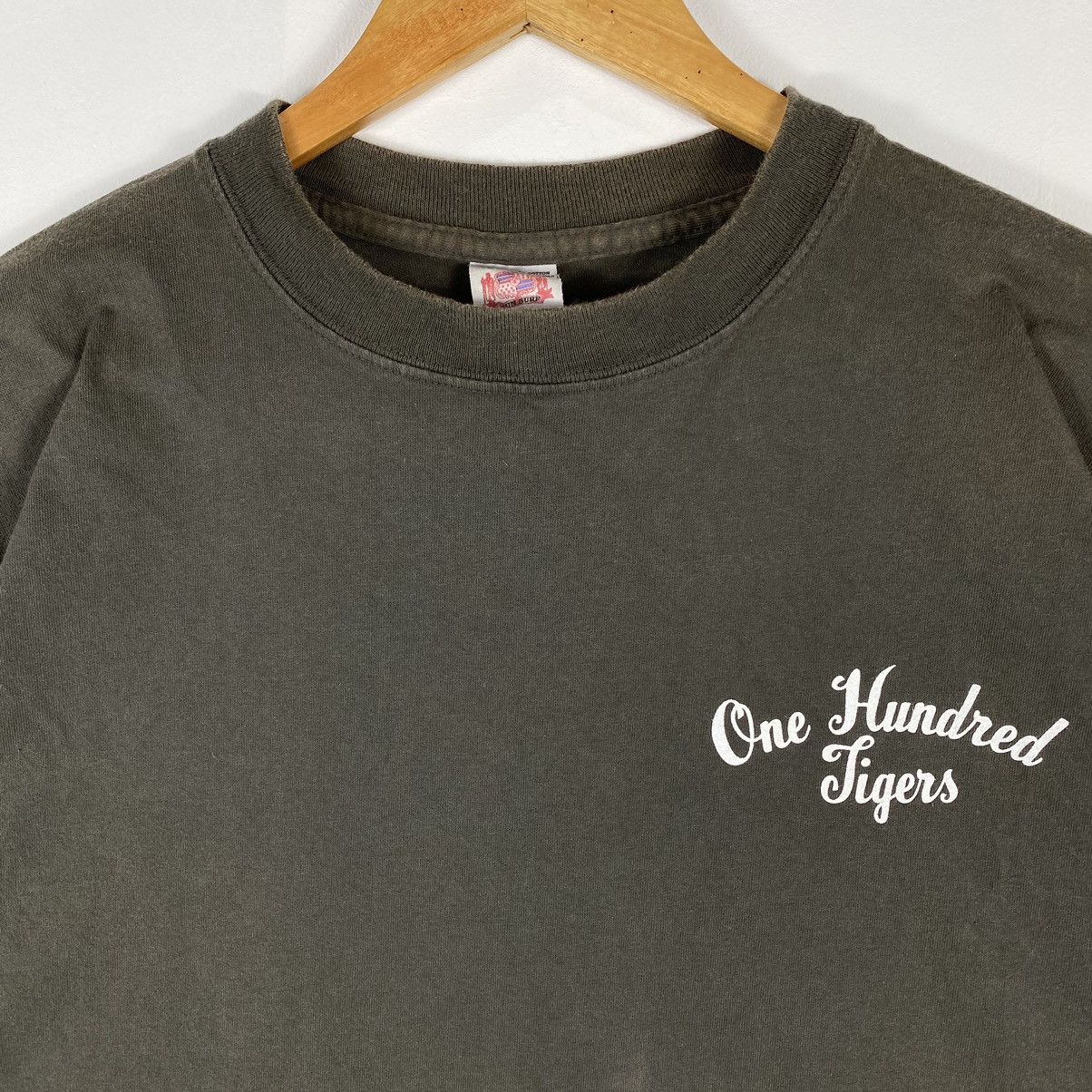 Sun Surf VINTAGE SUN SURF ONE HUNDRED TIGERS TOYO ENTERPRISE TEE Size US L / EU 52-54 / 3 - 8 Thumbnail