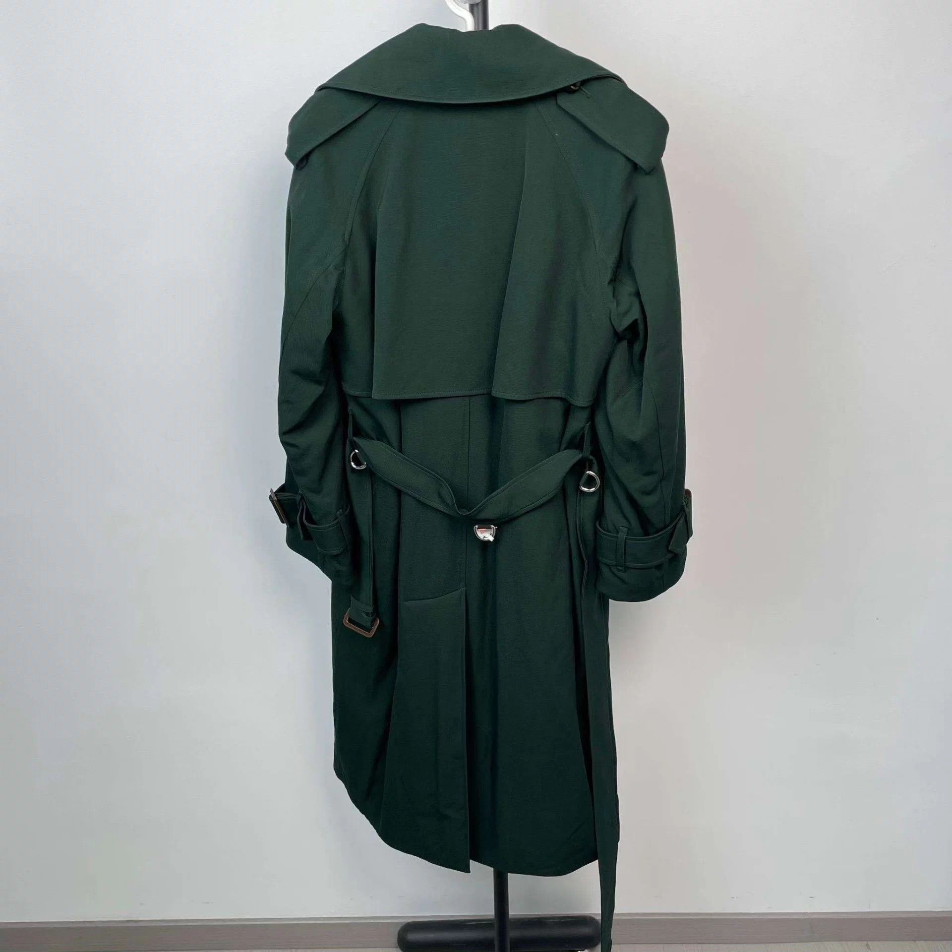 Burberry Burberry Green Coat Size M / US 6-8 / IT 42-44 - 2 Thumbnail