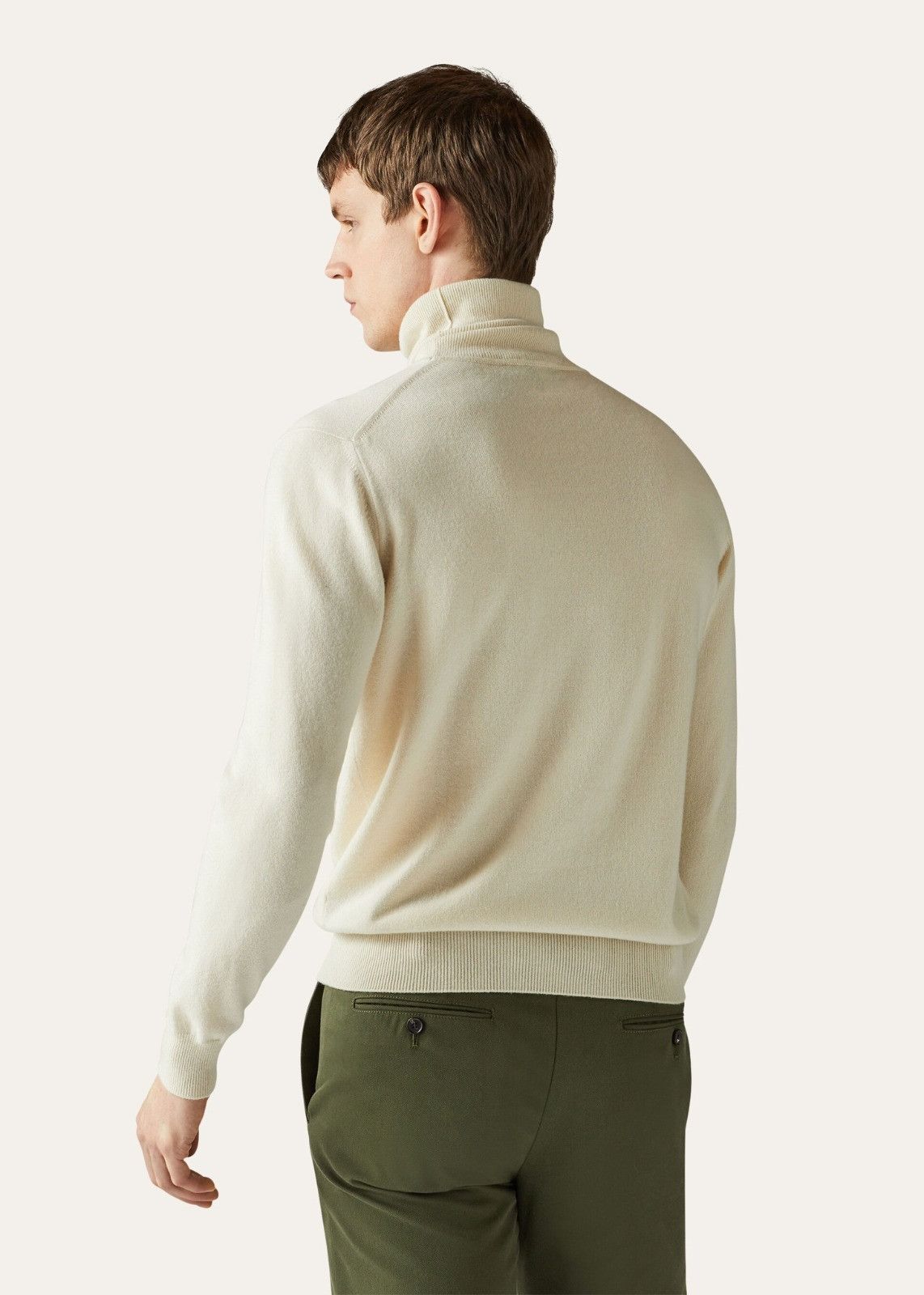 Loro Piana o1srvl11e1224 Baby Cashmere Turtleneck Sweater in Off White Size US M / EU 48-50 / 2 - 2 Thumbnail