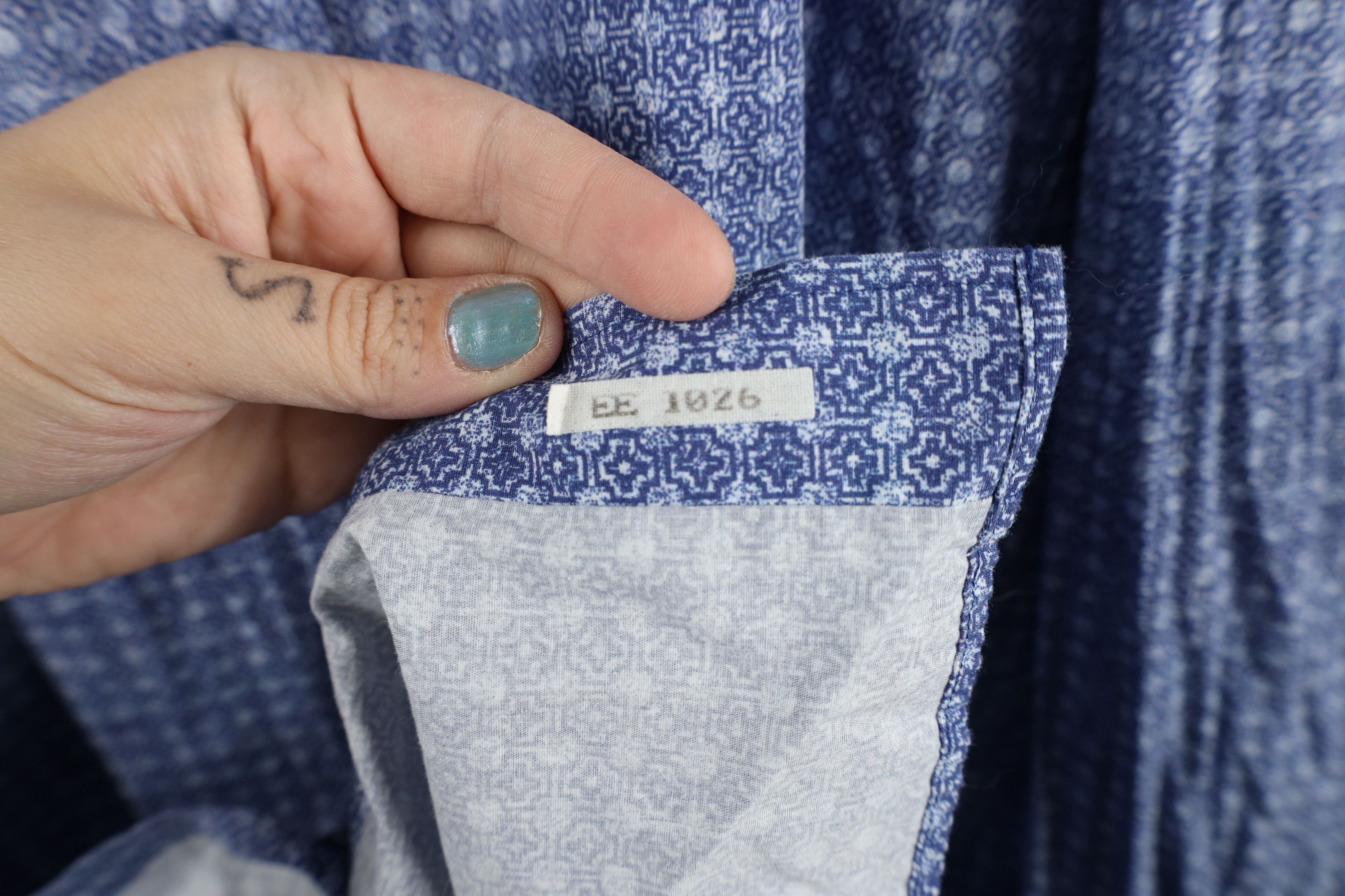 Vintage Bugatchi Uomo Geometric Collared Button Shirt Blue Cotton Size US XXL / EU 58 / 5 - 4 Thumbnail