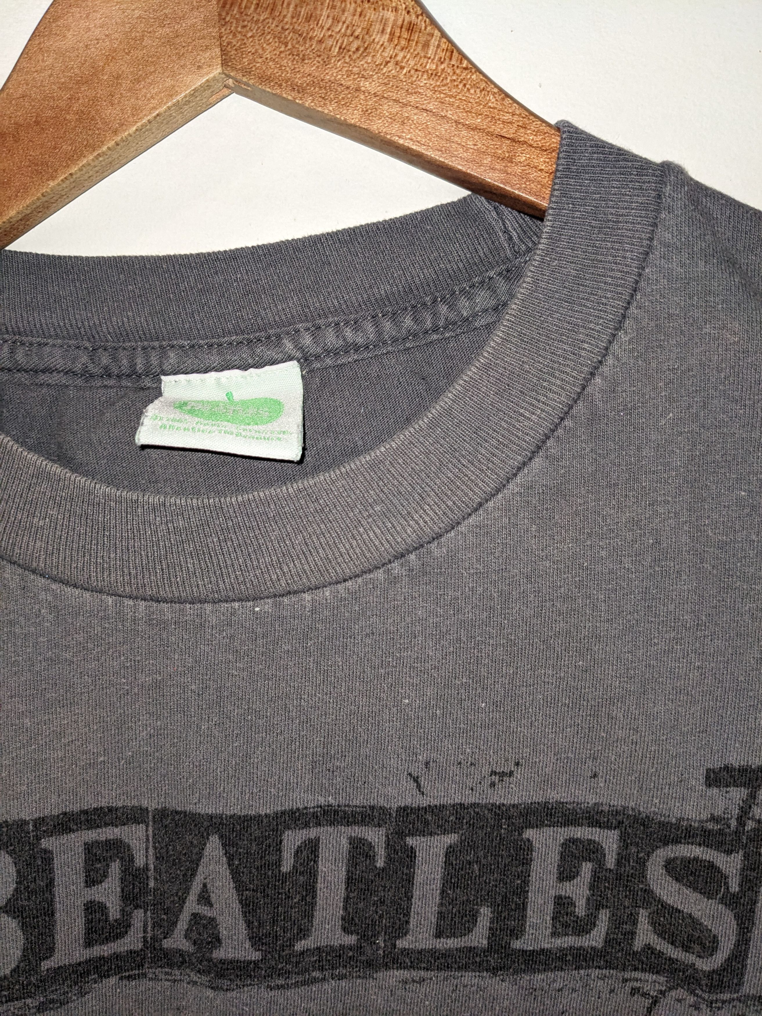 Band Tees × Vintage Vintage 2005 The Beatles Abbey Road Band Tour Medium T-Shirt Size US M / EU 48-50 / 2 - 5 Thumbnail