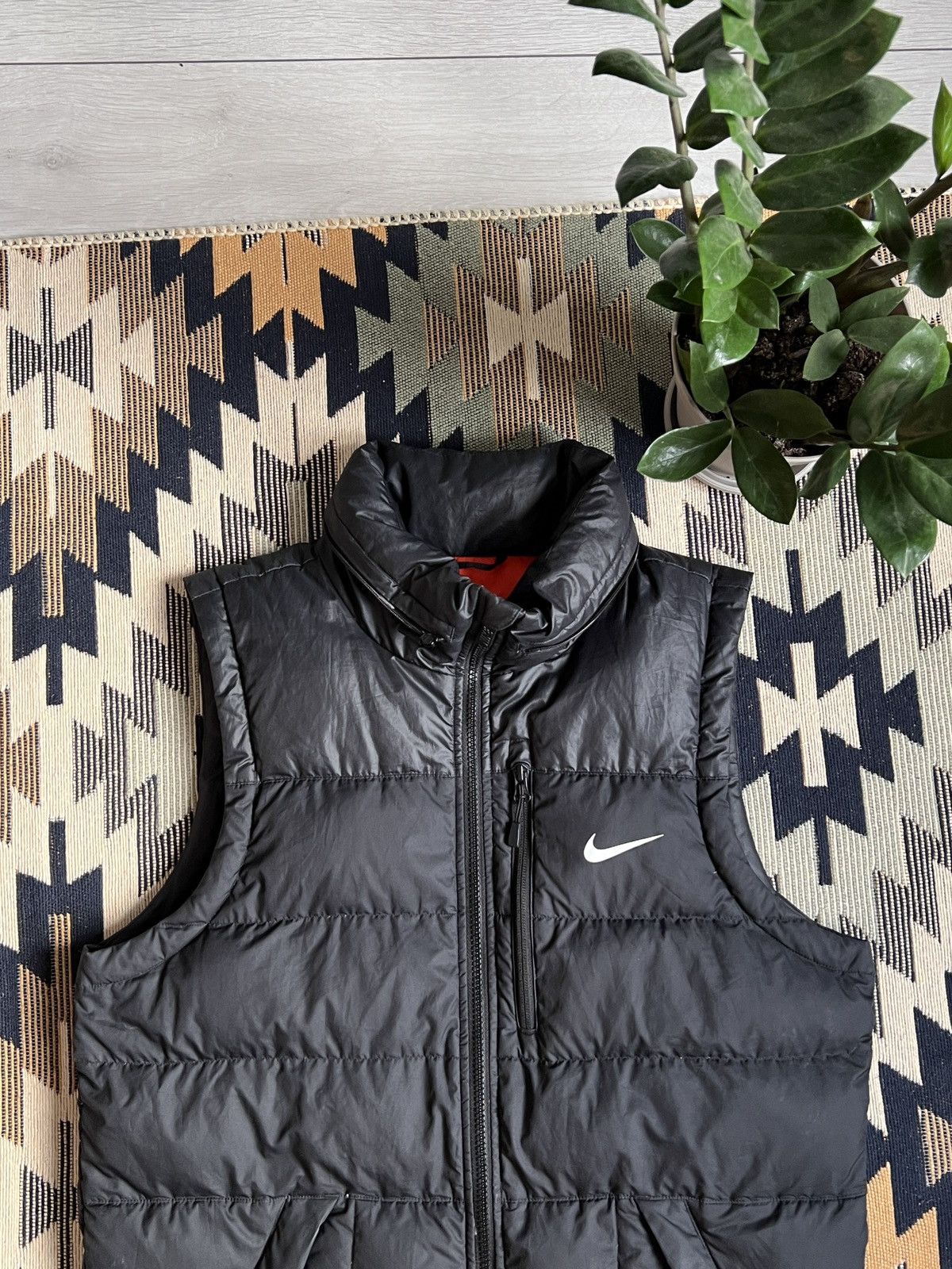 Nike Vintage Nike Drill Y2k Puffer Vest Size US M / EU 48-50 / 2 - 8 Thumbnail