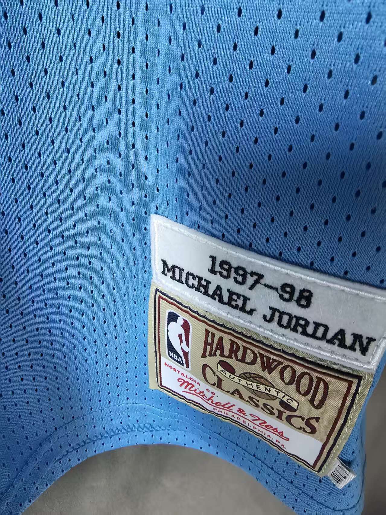 NBA Chicago Bulls #23 Michael Jordan Jersey Double Stitched Size US M / EU 48-50 / 2 - 4 Thumbnail
