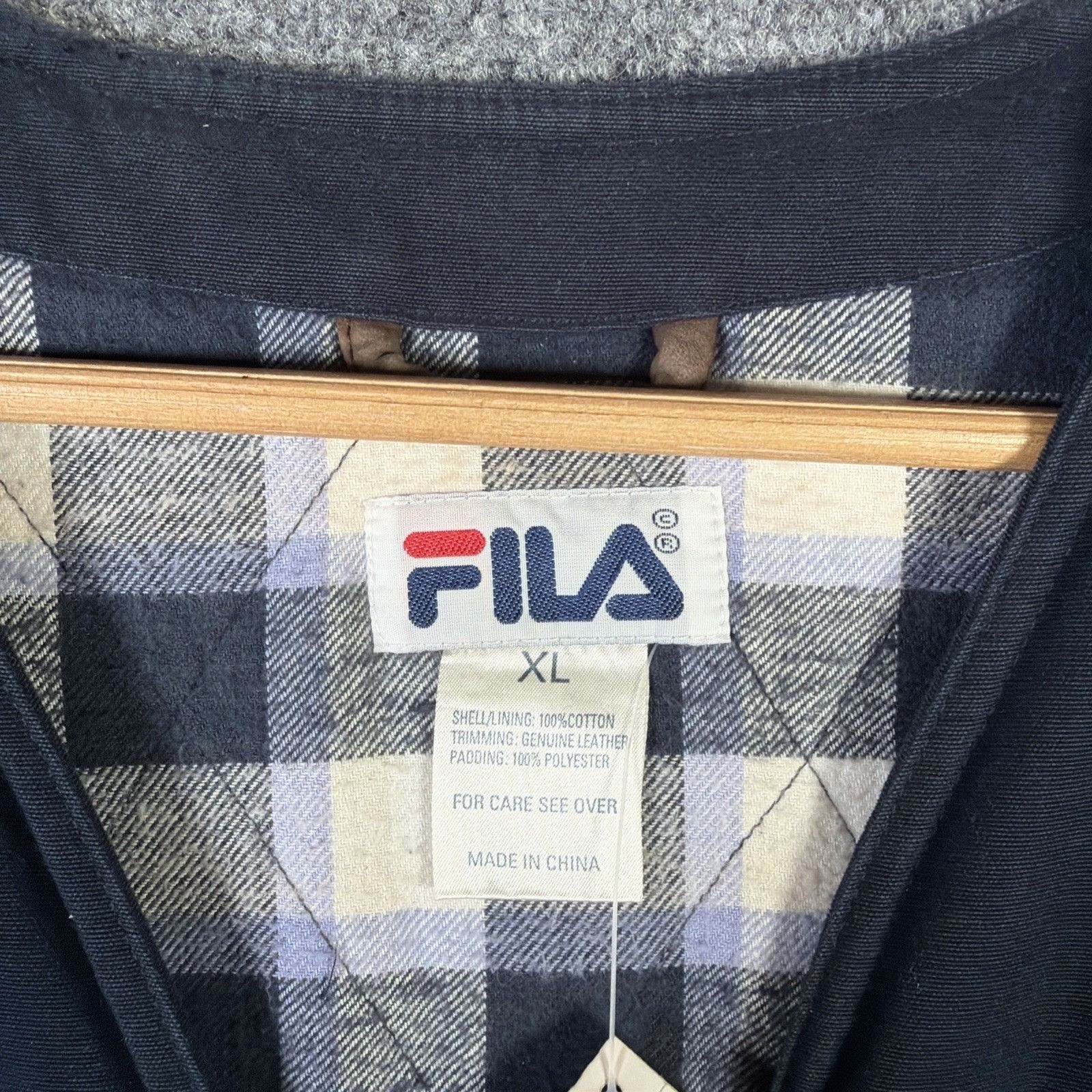 Fila Vintage FILA Vest Mens XL Navy 90s Expedition Outdoor Plaid Size US XL / EU 56 / 4 - 3 Thumbnail