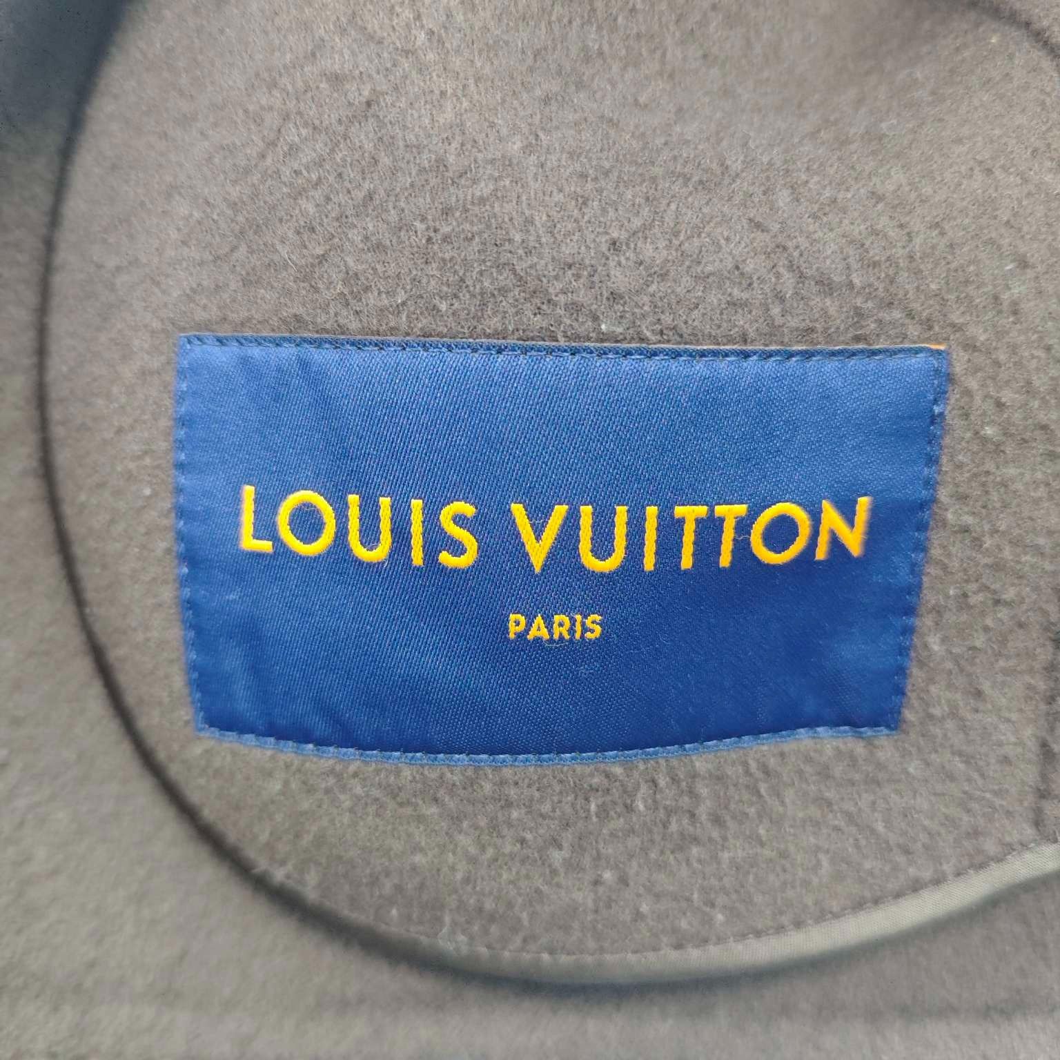 Louis Vuitton Louis Vuitton Coffee color full of classic logo NIGO2 co-br Size US S / EU 44-46 / 1 - 5 Thumbnail