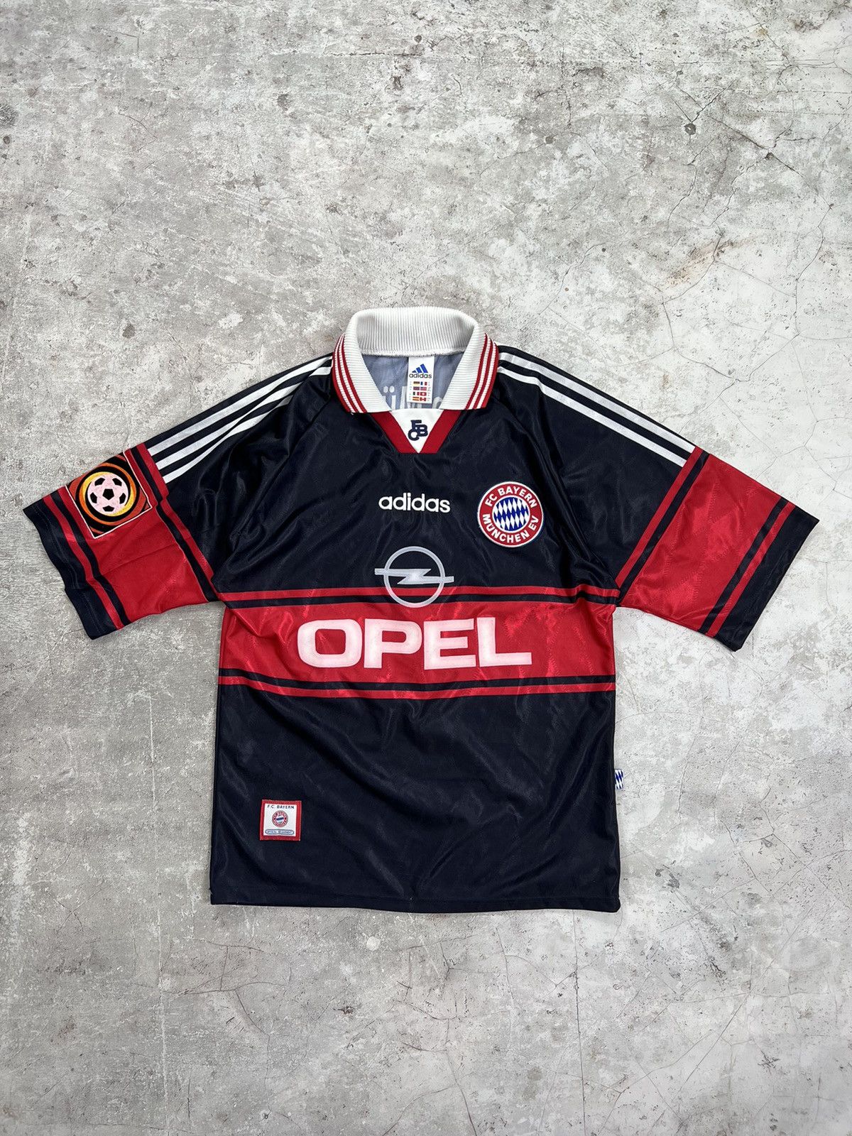 image of Bayern Munchen Adidas 1998/99 Vintage Home Football Shirt S, Men's (Size Small)