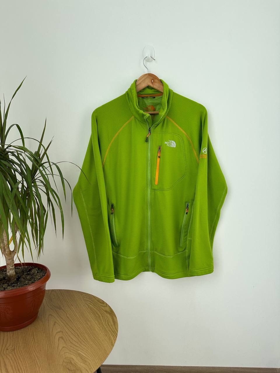 Other Vintage The North Face Green Outdoor Zip Hoodie Size US XL / EU 56 / 4 - 1 Thumbnail