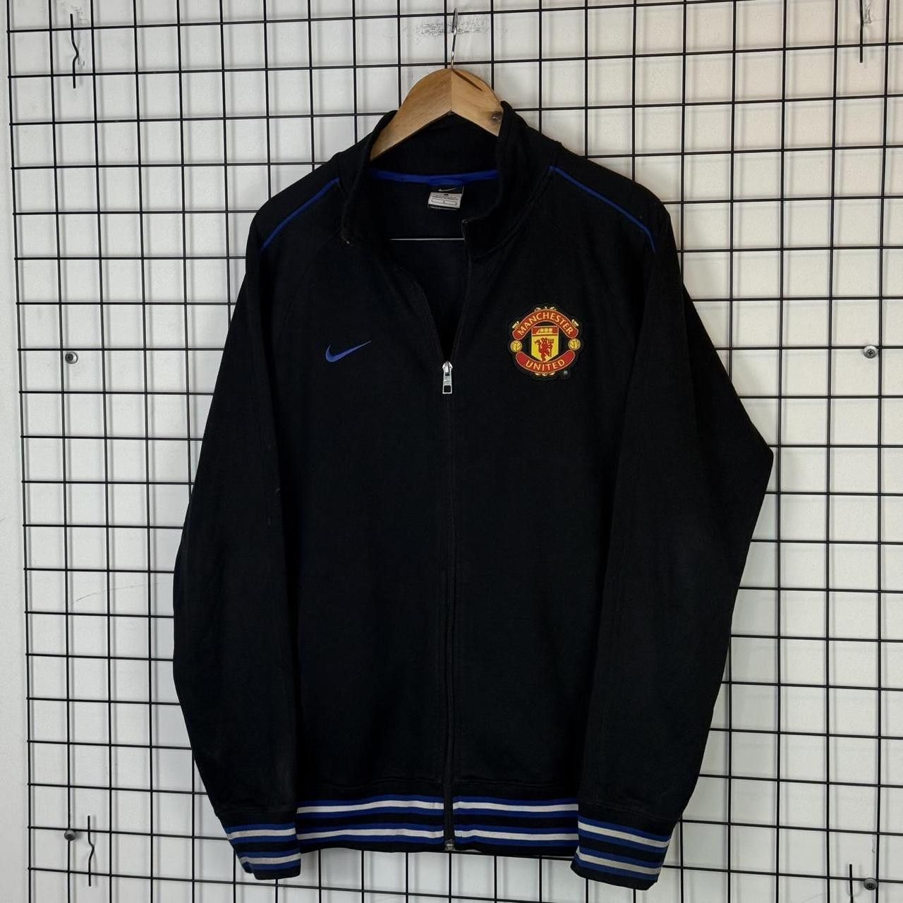 Nike Nike Manchester United Blokecore Football Zip Up Jacket Size US L / EU 52-54 / 3 - 4 Thumbnail