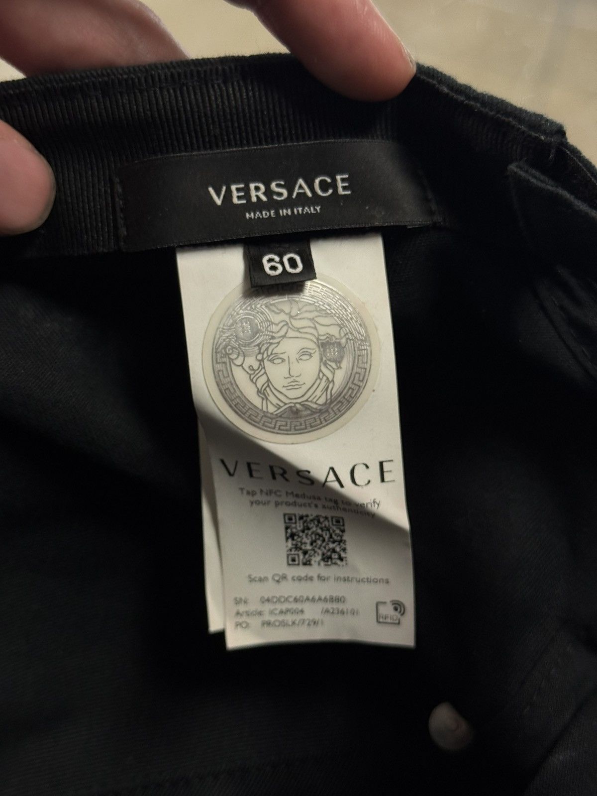 Versace Versace Hat Strap Ajustable Size 60 Pre Owned $395 Size ONE SIZE - 6 Thumbnail