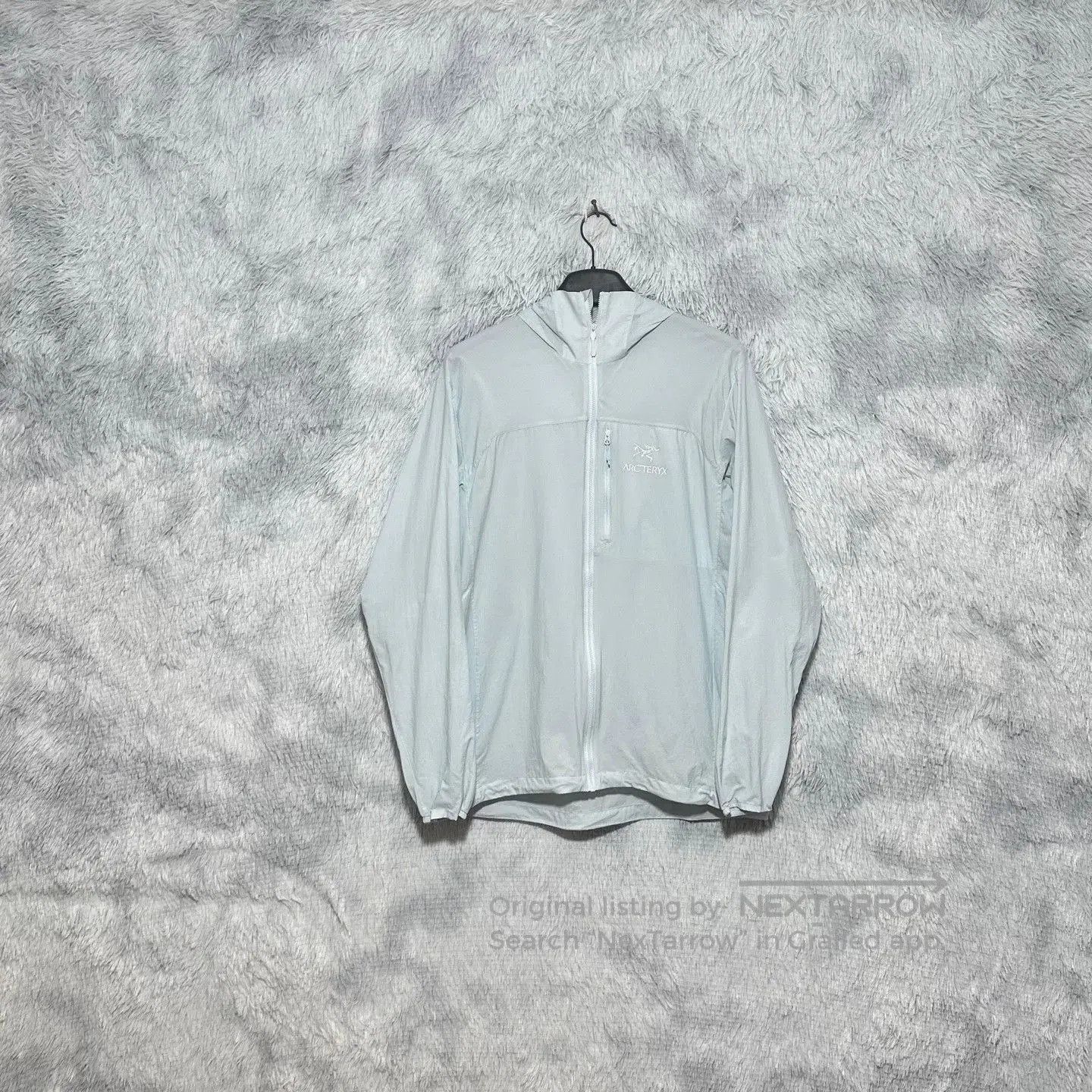 Arcteryx Squamish Hoody Windbreaker Jacket.