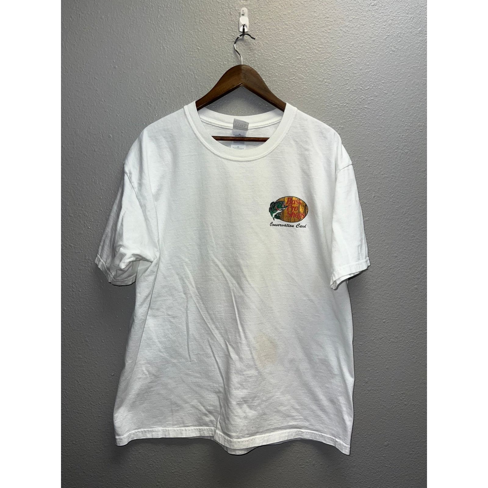 Gildan Vintage Bass Pro Shops Shirt Limited Edition Hunting Tee Size US XL / EU 56 / 4 - 2 Thumbnail