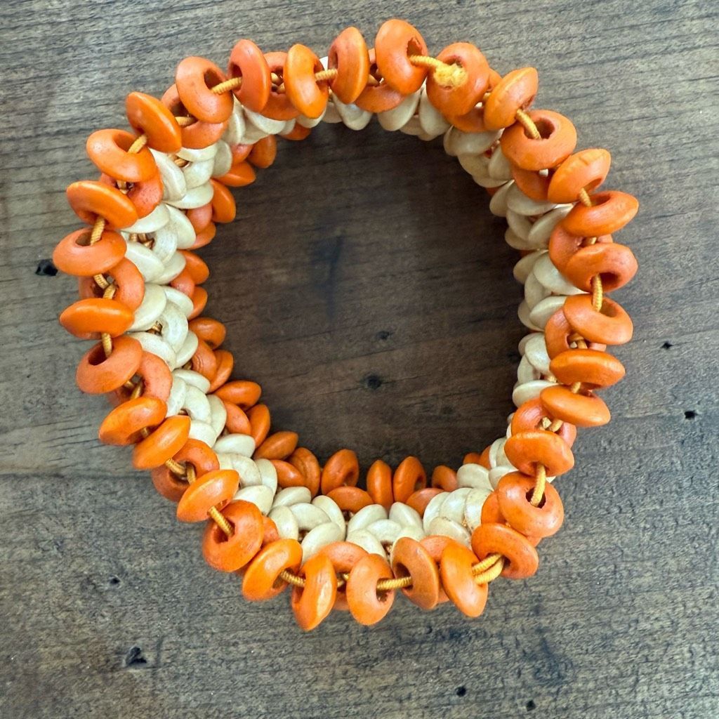 Vintage Vintage Elastic Wooden Flower Bead Bracelet Stretchy Orange Size ONE SIZE - 4 Thumbnail