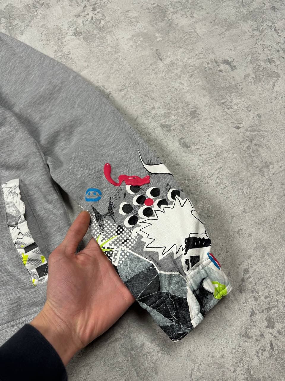 Adidas Vintage Adidas Y2K Sweatshirt Big Logo On The Sleeve Size M Size US M / EU 48-50 / 2 - 6 Thumbnail