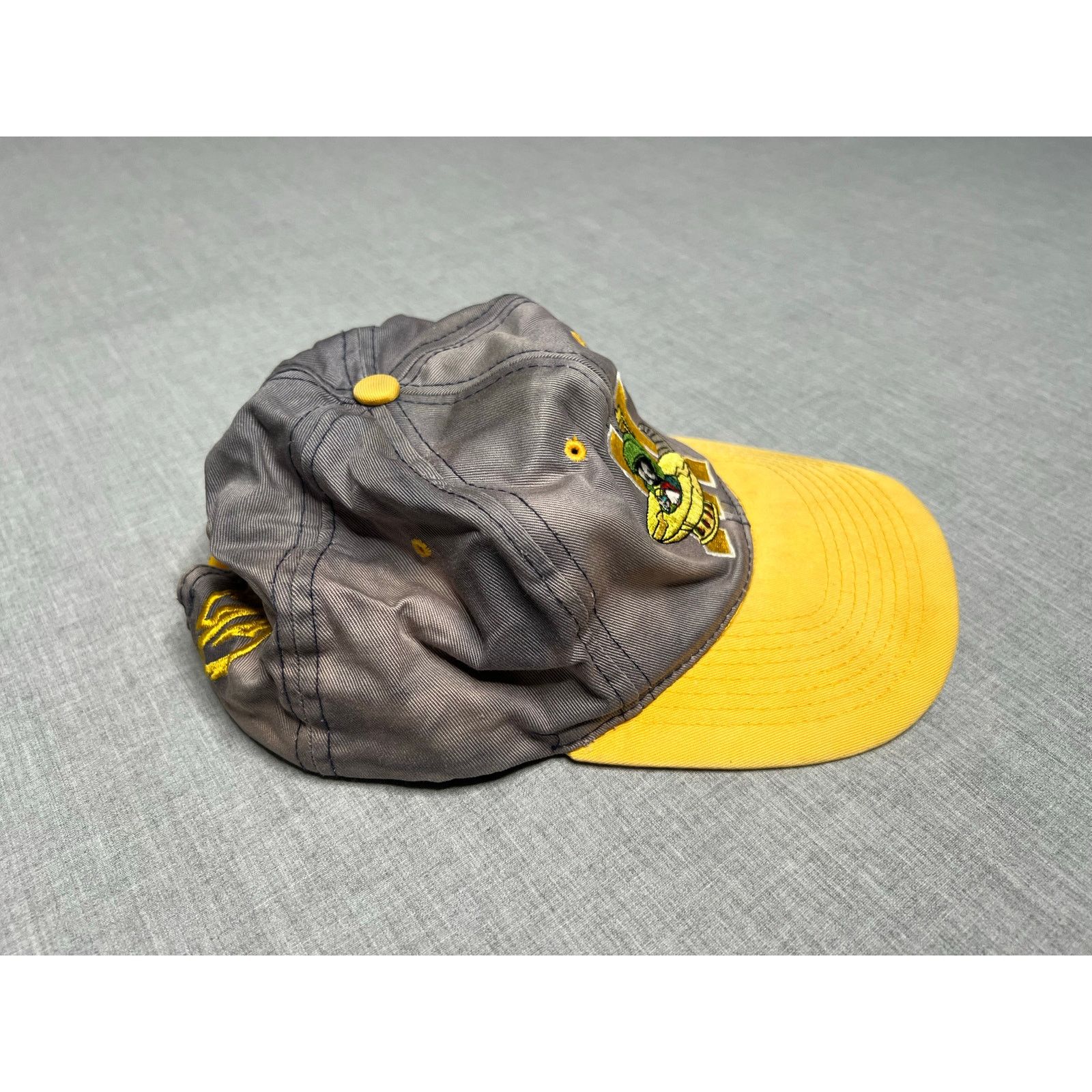 Vintage Vintage 1993 Marvin The Martian Looney Tunes Snapback Hat Size ONE SIZE - 4 Thumbnail