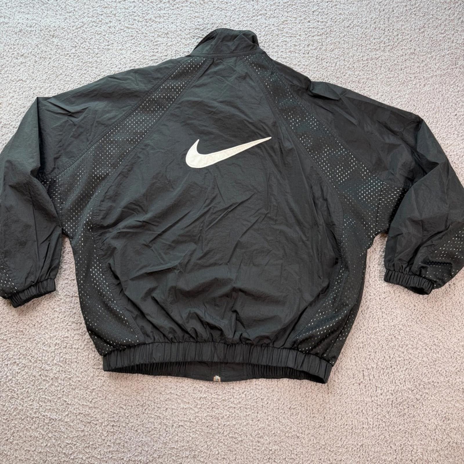 Nike Vintage 2000s Nike Windbreaker Jacket Black Mesh Panel Men L Size US L / EU 52-54 / 3 - 2 Thumbnail