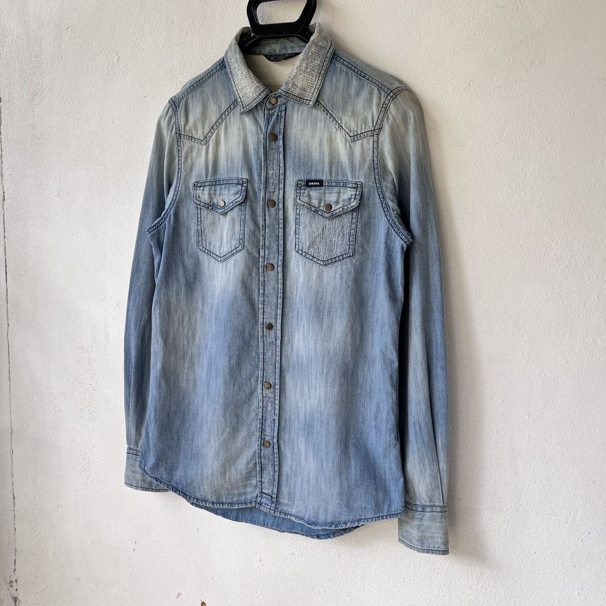 Diesel Diesel Distressed Western Denim Shirt Light Wash Size XS / US 0-2 / IT 36-38 - 2 Thumbnail