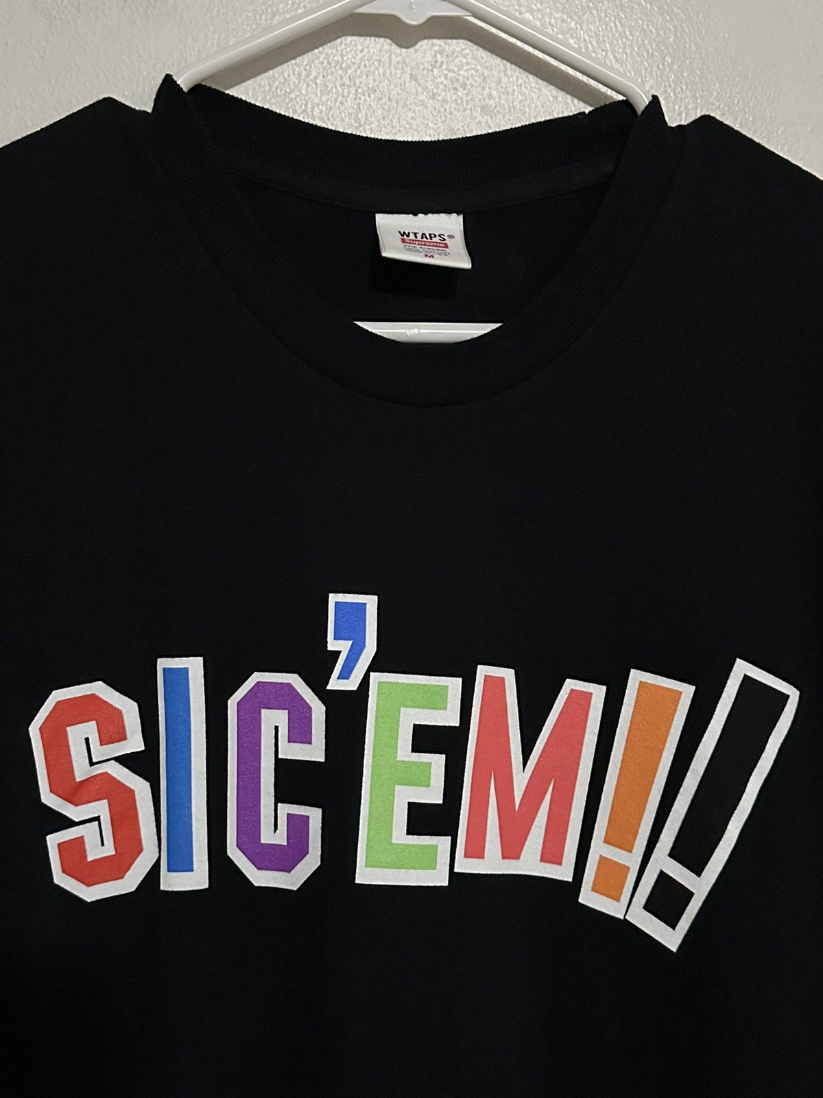 Supreme × Wtaps Supreme WTAPS Sic’Em! Tee Size US M / EU 48-50 / 2 - 2 Thumbnail