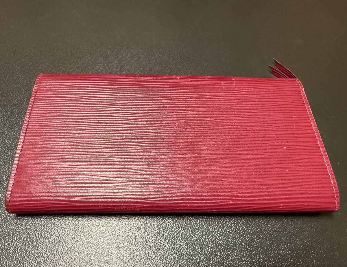 Louis Vuitton Louis Vuitton Epi Sarah NM3 Leather Wallet Size ONE SIZE - 4 Thumbnail
