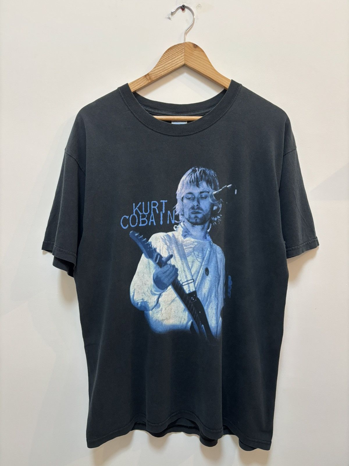 Nirvana Vintage 2004 Kurt Cobain Nirvana Size US L / EU 52-54 / 3 - 1 Thumbnail