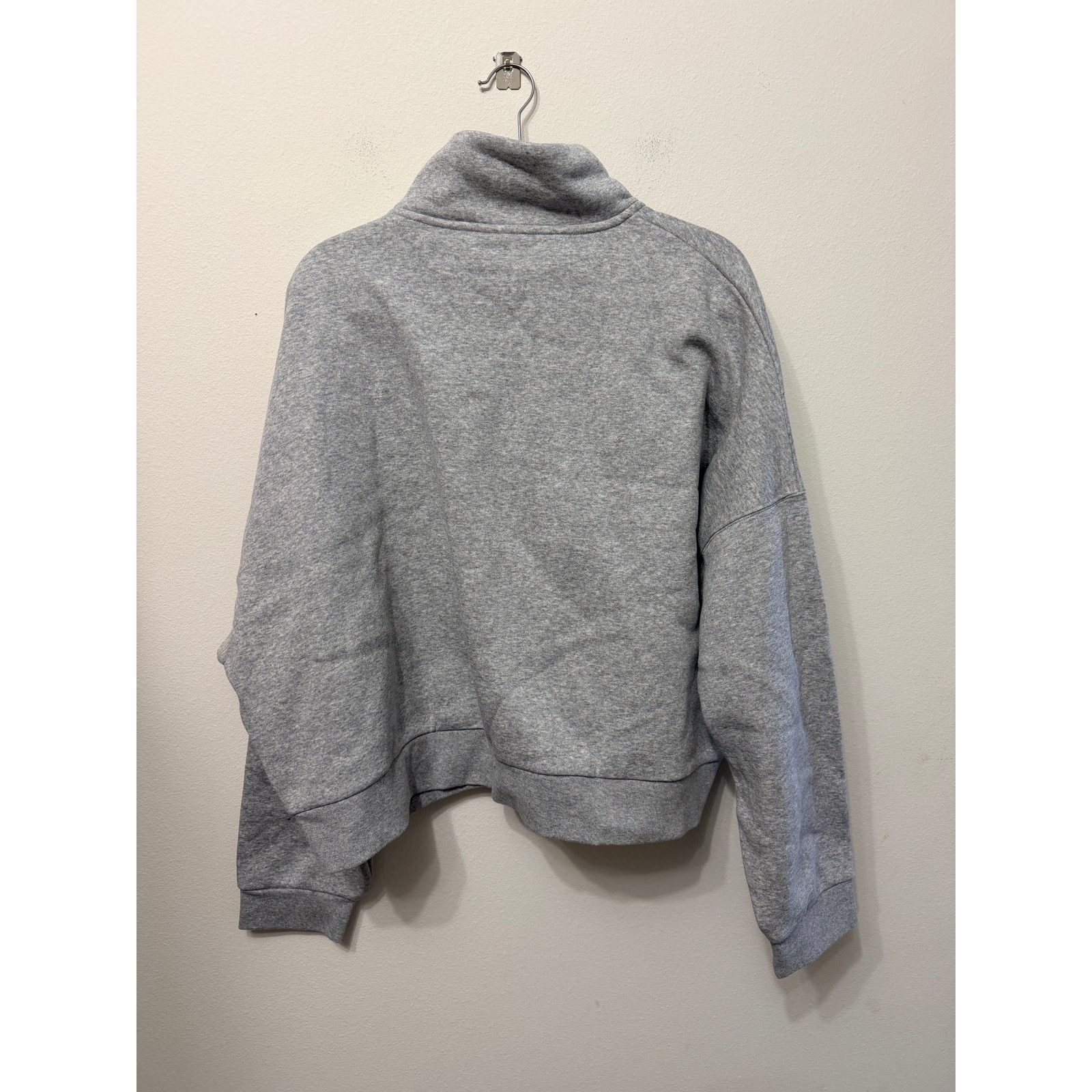 Under Armour NWT Women's Under Armour 1/2 Zip Sweater in Grey Sz XL Size XL / US 12-14 / IT 48-50 - 3 Thumbnail