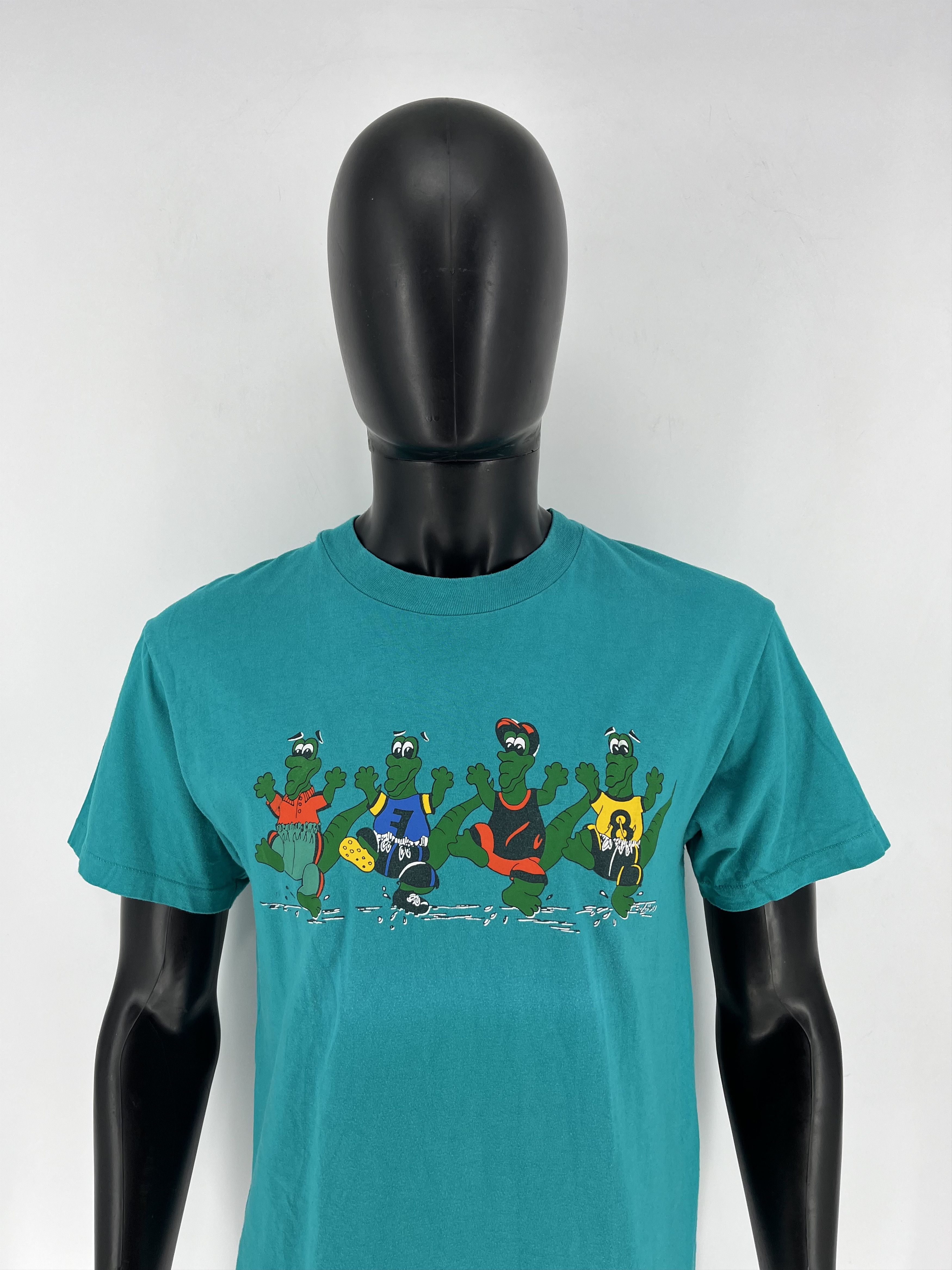 Vintage Vintage Croc T Shirt Mens 90s 80s Art Museum Made in USA Size US M / EU 48-50 / 2 - 1 Thumbnail