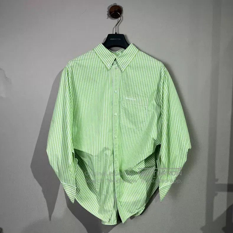 Balenciaga Balenciaga White and Green Striped Shirt Size XS / US 0-2 / IT 36-38 - 1 Thumbnail