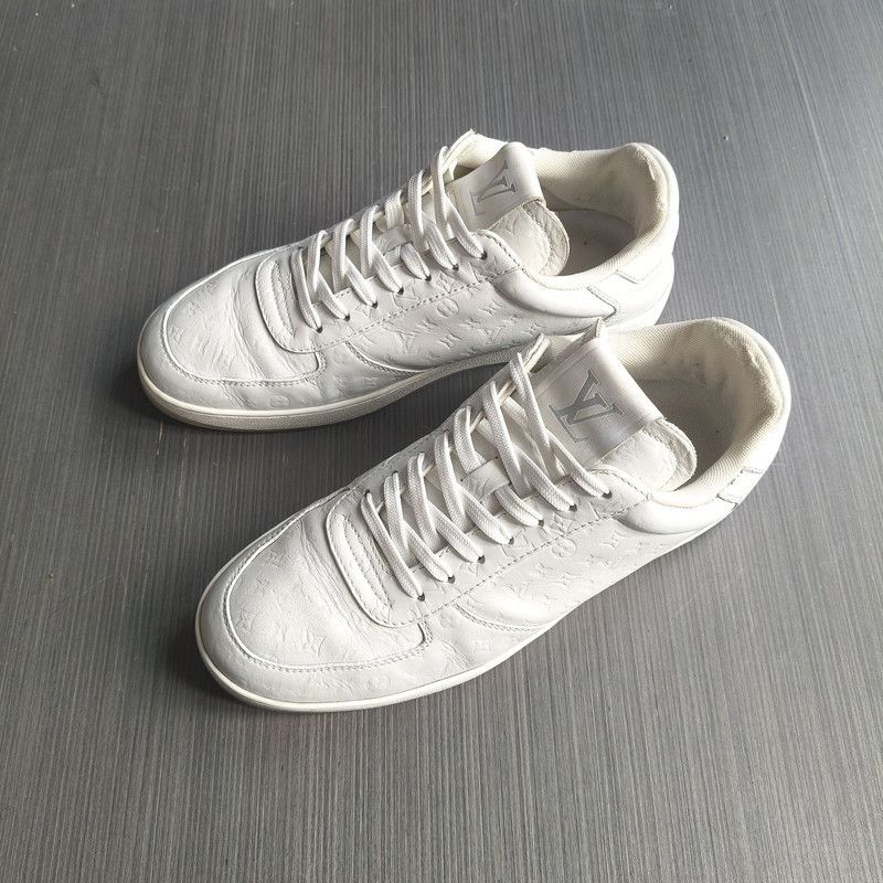 Louis Vuitton Louis Vuitton Rivoli Leather Low-Top Sneakers 0079 Size US 8.5 / EU 41-42 - 1 Thumbnail