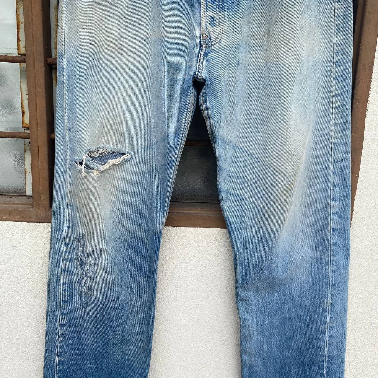 Levi's Vintage Clothing VINTAGE 00'S LEVIS 501 DISTRESSED DIRTY JEAN W35X33" Size US 35 - 5 Thumbnail