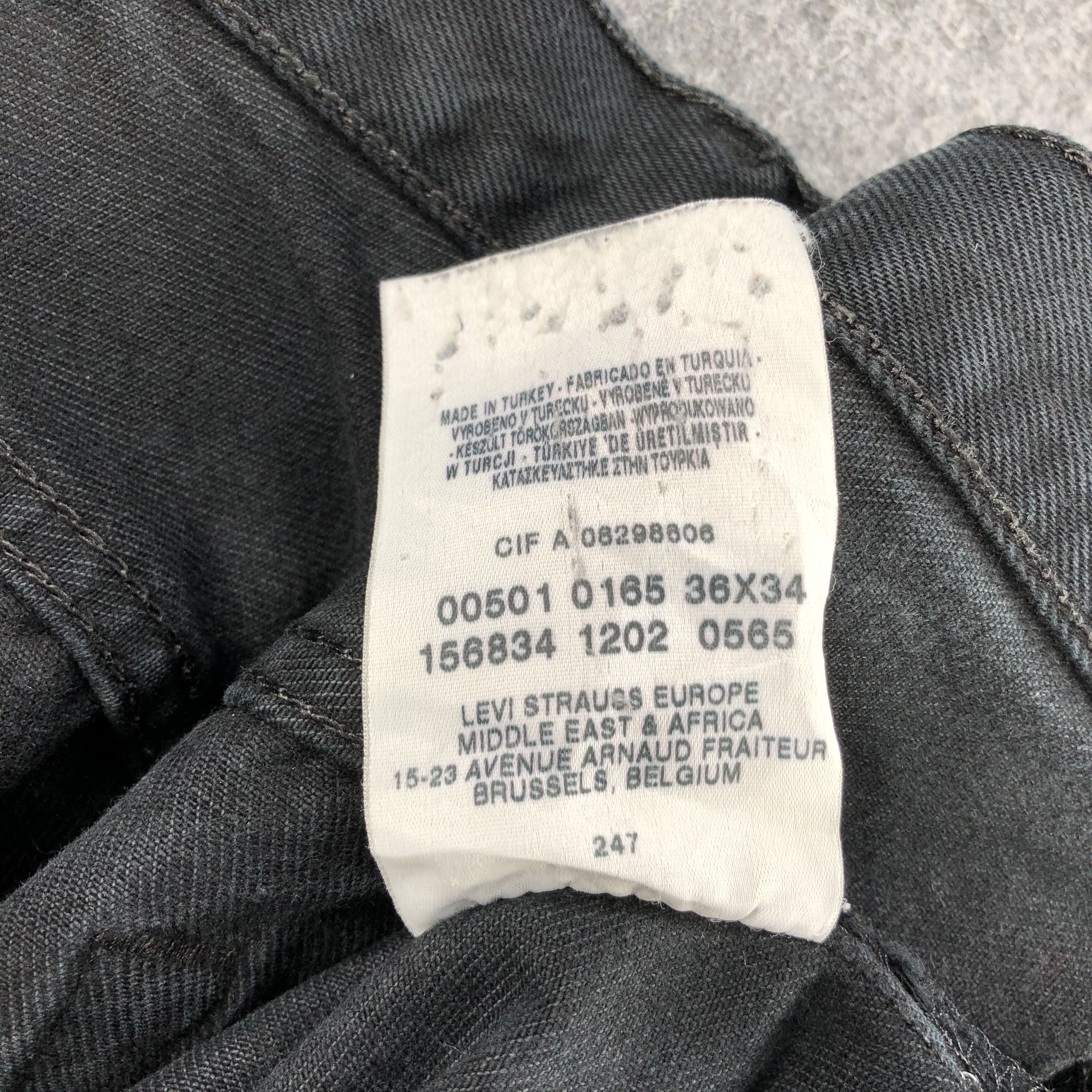 Levi's 90s Vintage Distress Levis 501 Jeans-J1412 Size US 35 - 12 Thumbnail