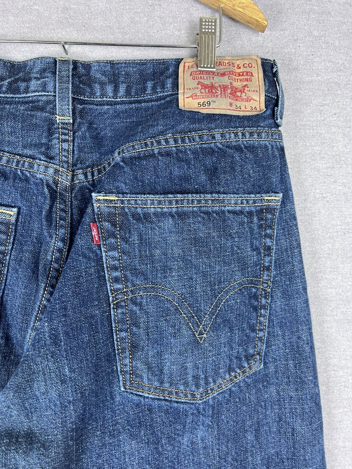 Levi's Vintage Levis Jeans Mens 34x34 (Fits 30x31) 569 Baggy Size US 30 / EU 46 - 4 Thumbnail