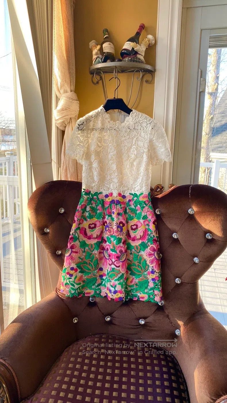 Valentino Valentino Lace dress Size S / US 4 / IT 40 - 1 Thumbnail