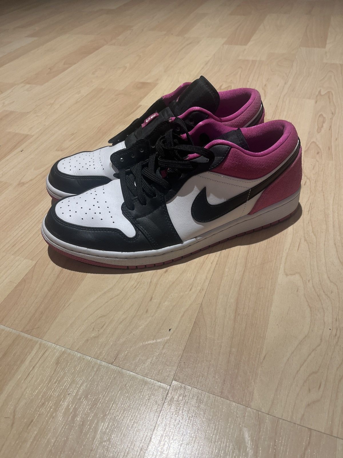jordan 1 low fuchsia pink