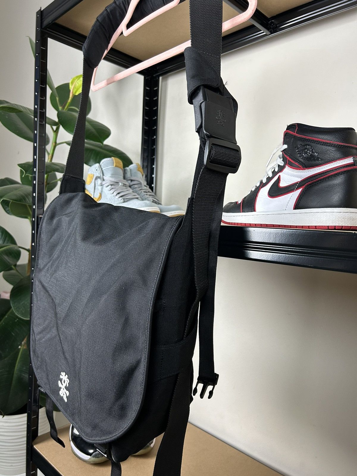 Crumpler × Vintage Crumpler Sling Bag Vintage Messenger Size ONE SIZE - 4 Thumbnail