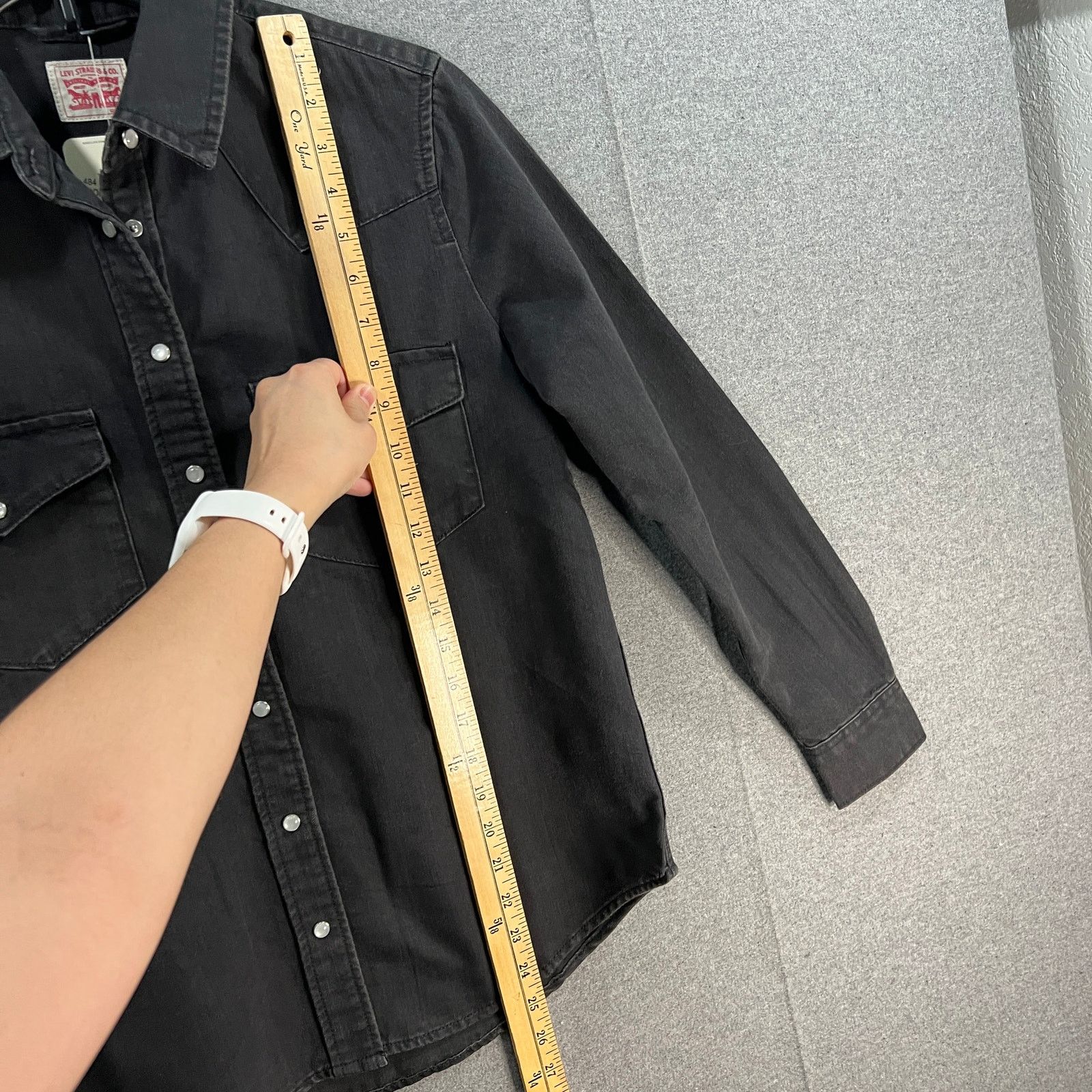 Levi's Levi's Women's The Ultimate Western Shirt, Black, Small Size S / US 4 / IT 40 - 12 Thumbnail
