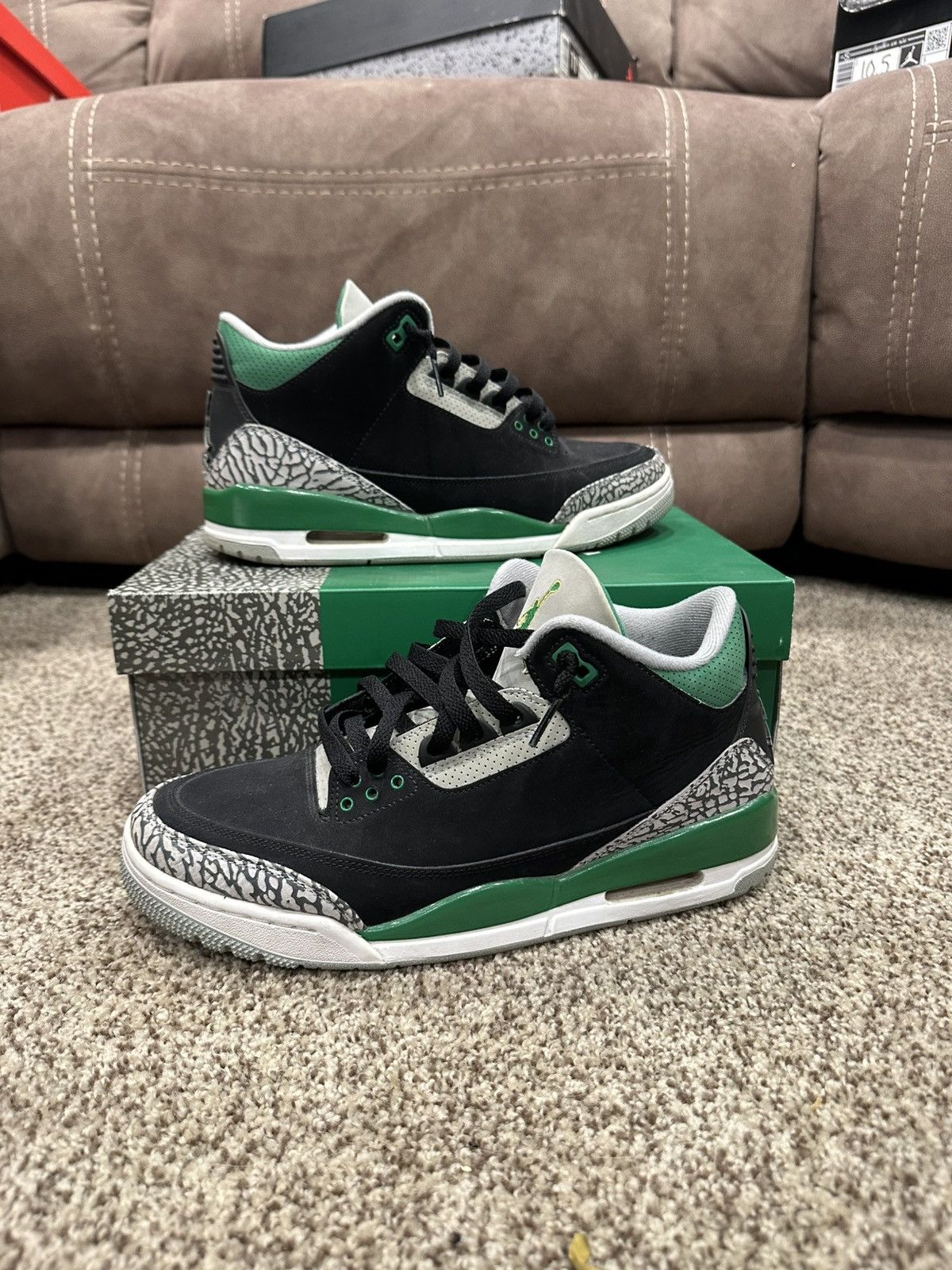 Jordan Brand Jordan 3 “Pine Green” Size US 10 / EU 43 - 1 Thumbnail