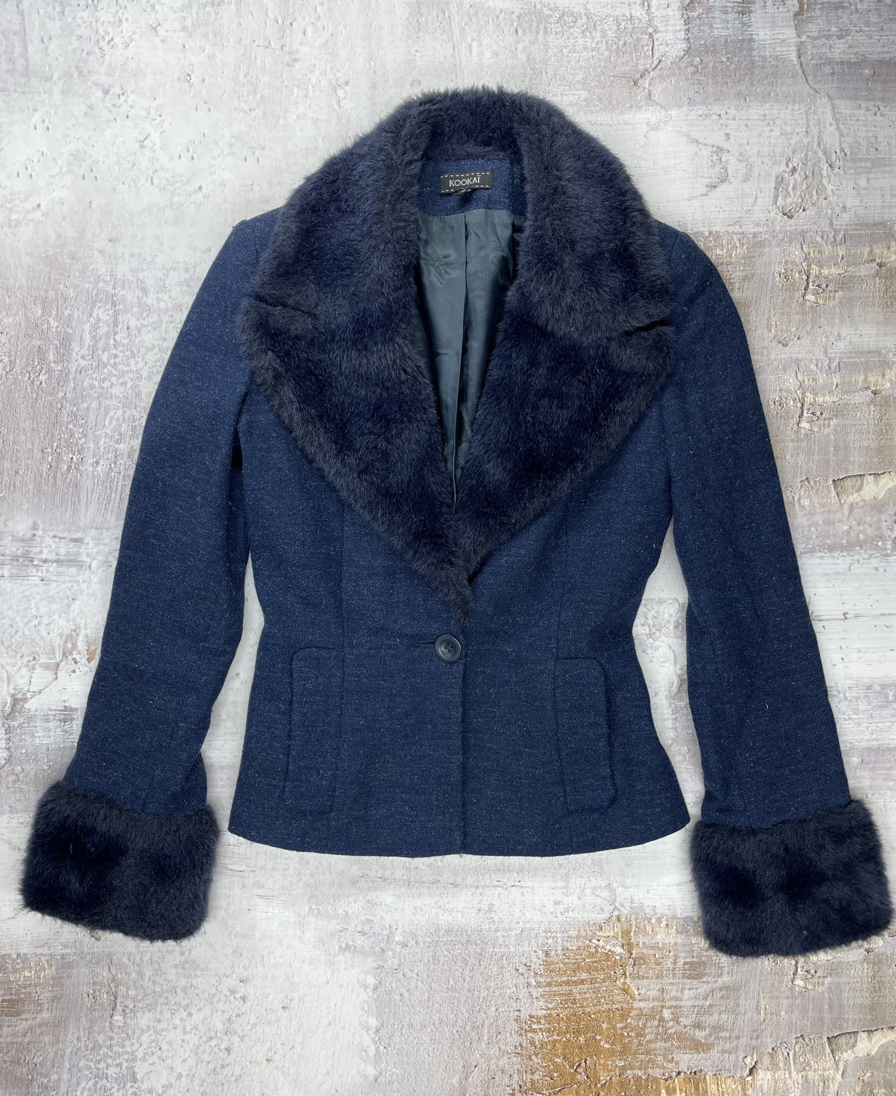 Vintage Vintage Faux Fur Light Coat Women’s Size S Size S / US 4 / IT 40 - 1 Thumbnail