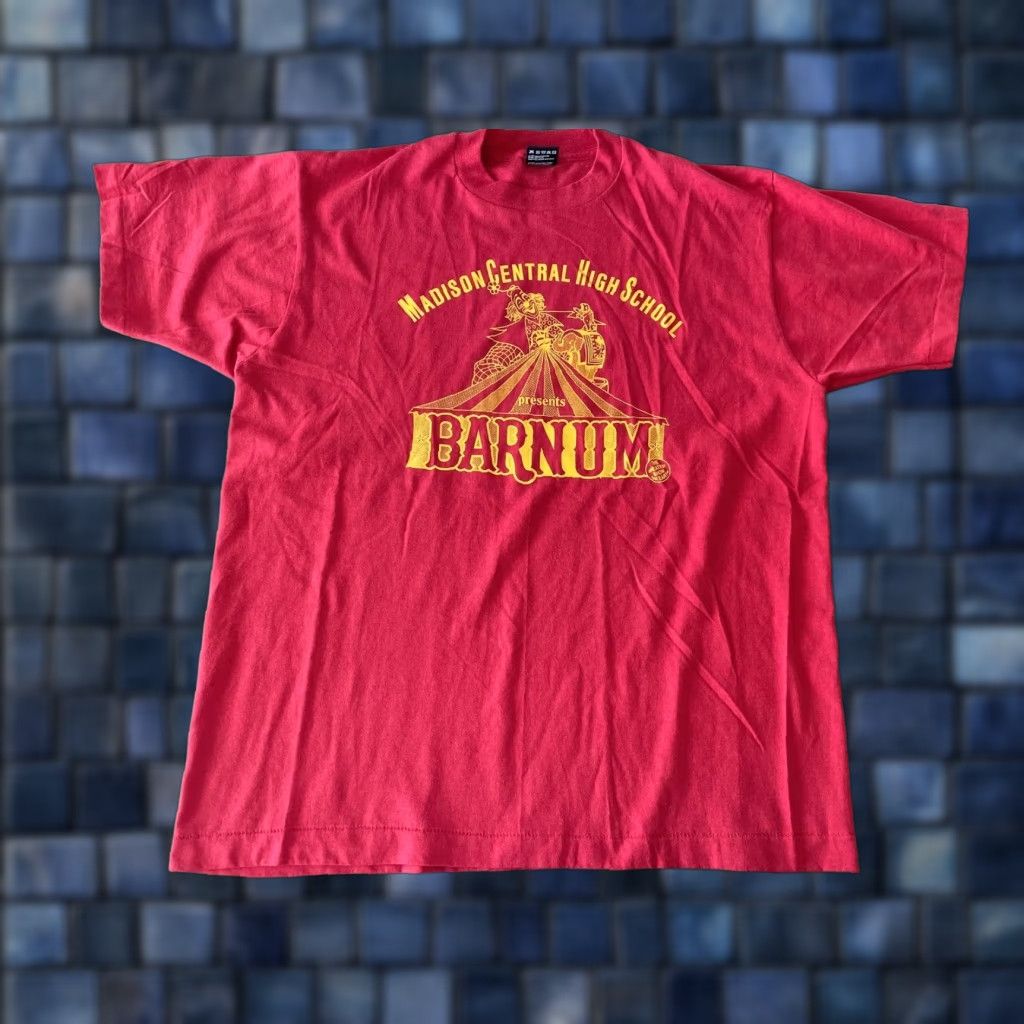 Fruit Of The Loom VINTAGE Fruit of the Loom Shirt Unisex Adults XL Red 90s Circus Clown - Madison Central High Netherlands? Size US XL / EU 56 / 4 - 1 Thumbnail