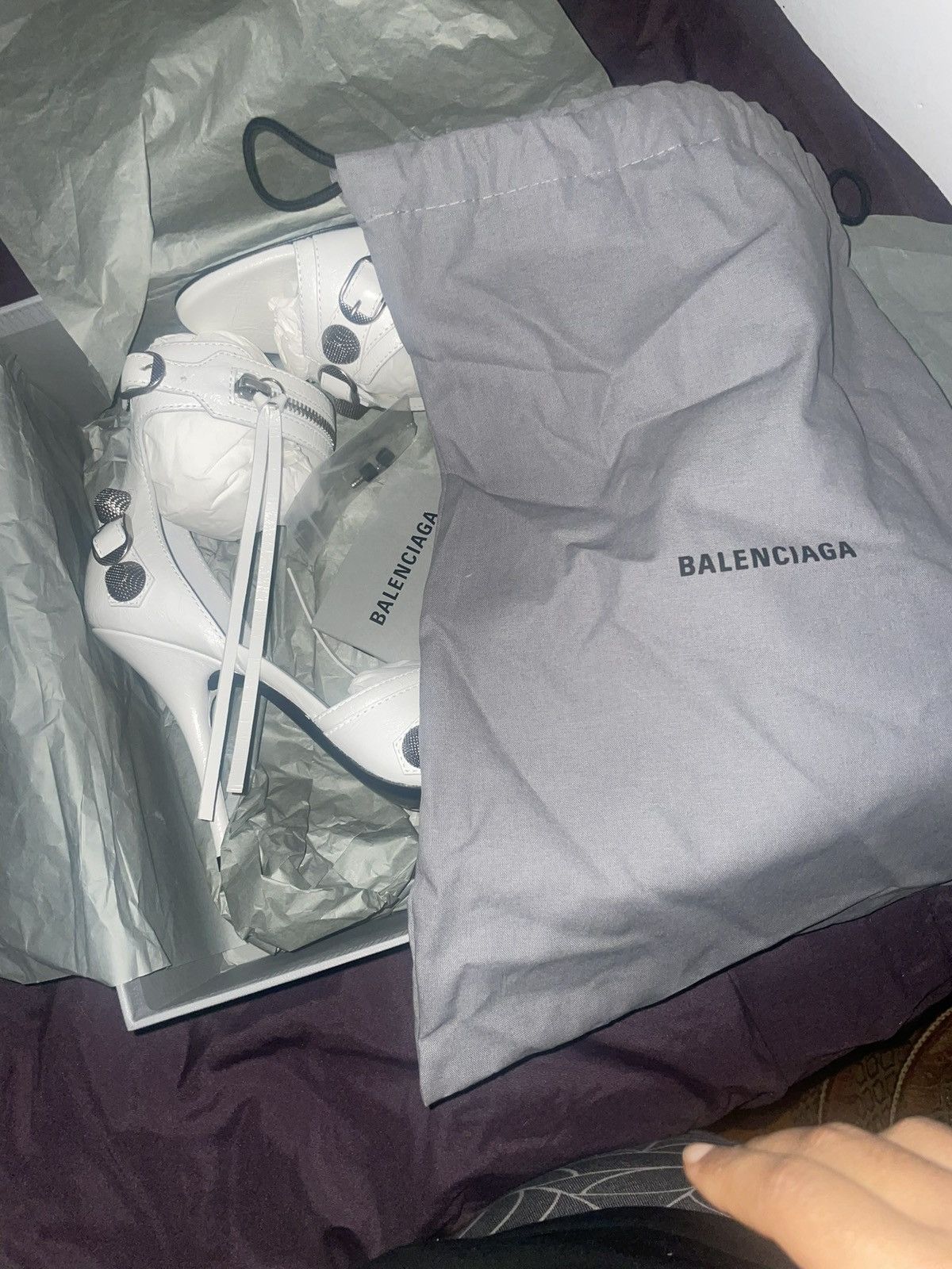 Balenciaga BALENCIAGA Women's Cagole 110mm Sandal in Optic White Size US 8 / IT 38 - 11 Thumbnail