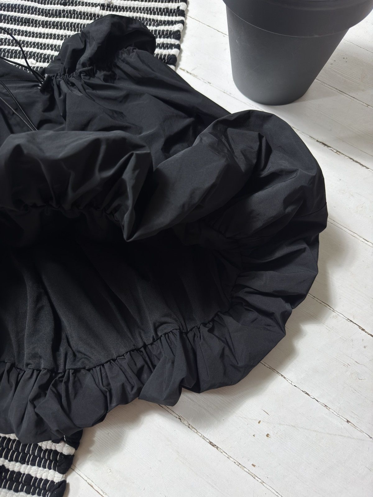 Other AVANT GARDE BALLOON GORPCORE STYLE NYLON MINI SKIRT Size 28" / US 6 / IT 42 - 5 Thumbnail