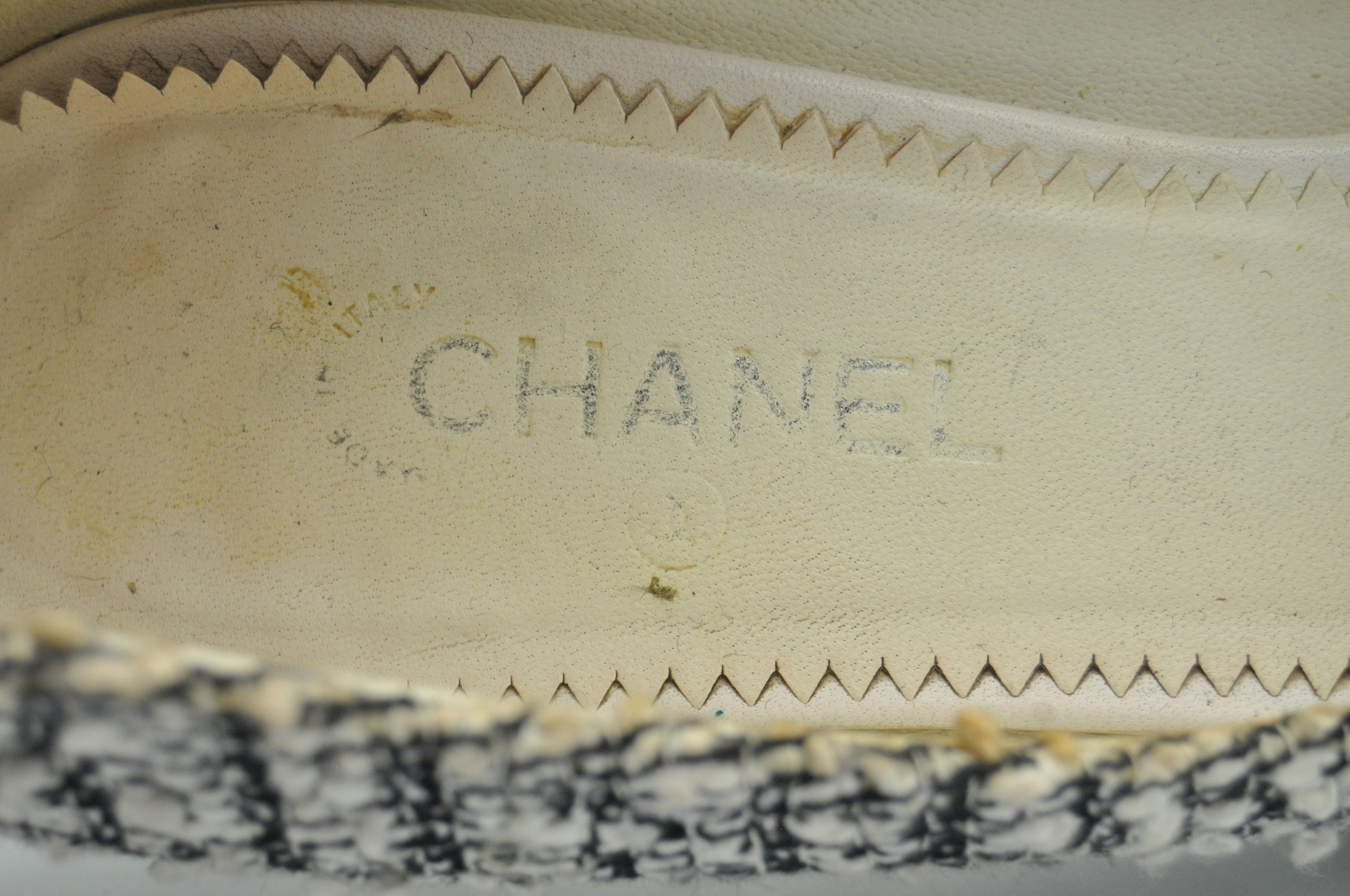 Chanel Chanel - Toe Cap Tweed Pumps Size US 5.5 / IT 35.5 - 11 Thumbnail