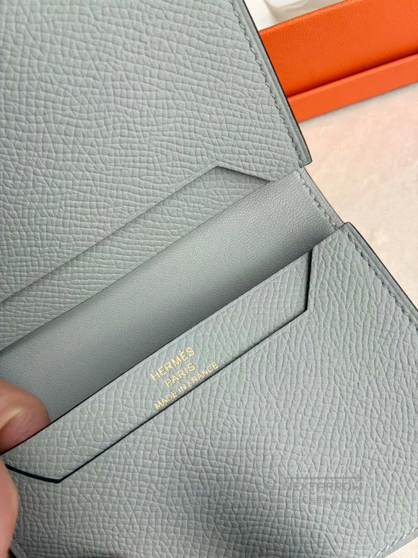 Hermes Hermes Bearn Card Case Gold Clasp. Size ONE SIZE - 6 Thumbnail