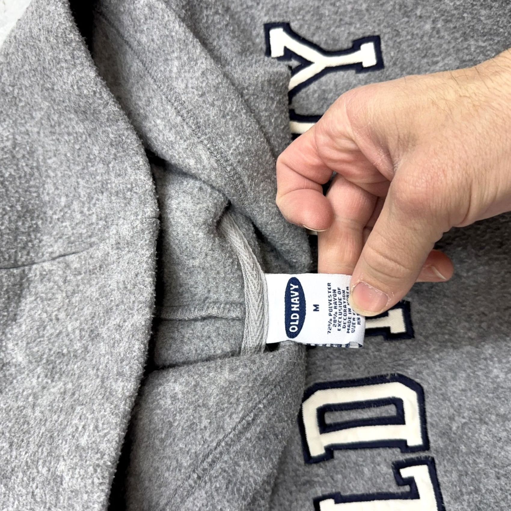 Old Navy Old Navy Hoodie Mens M Gray Fleece Pullover Drawstring Hem Sweatshirt Size US M / EU 48-50 / 2 - 5 Thumbnail